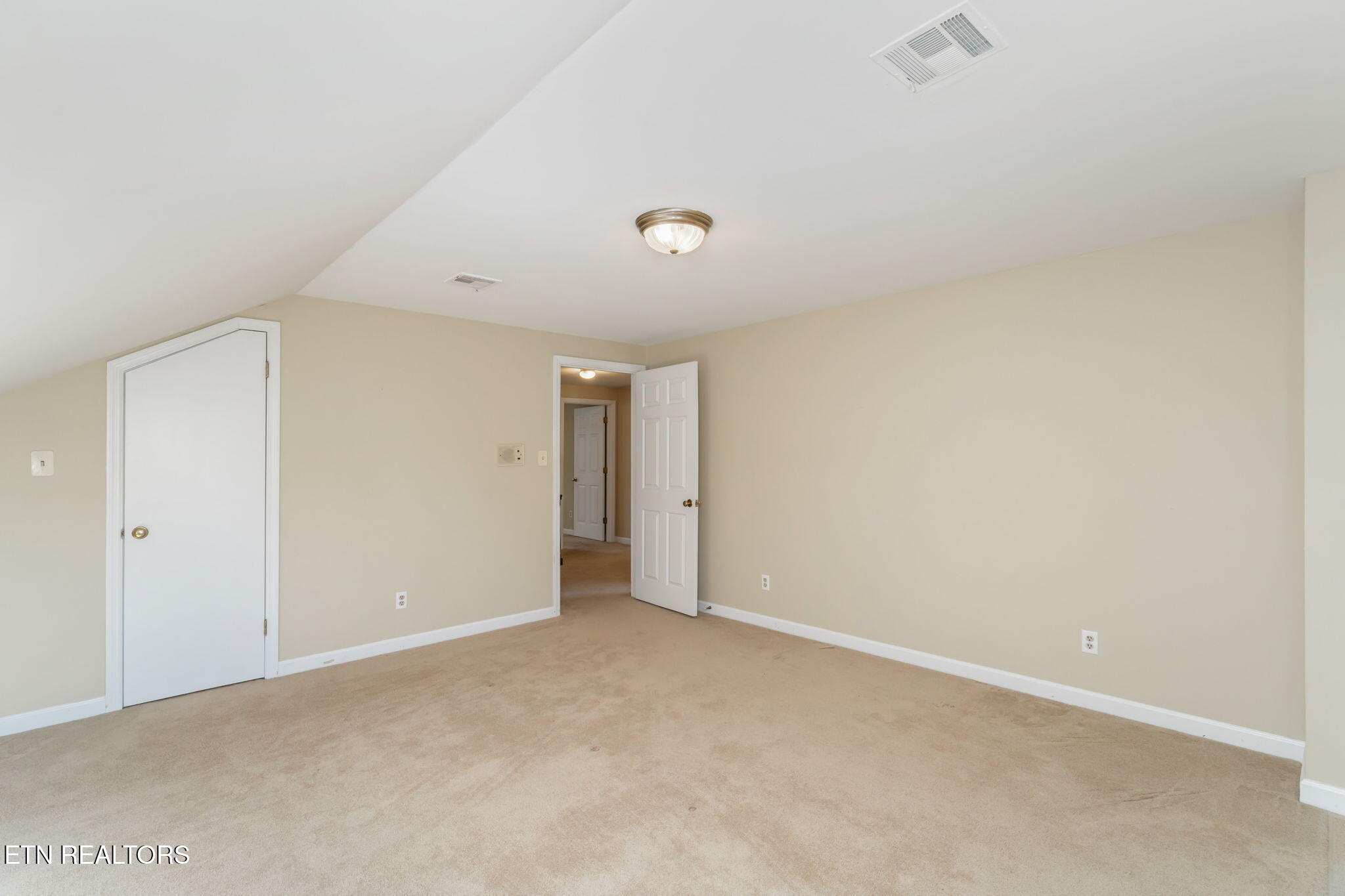 5324 Riverbriar Rd