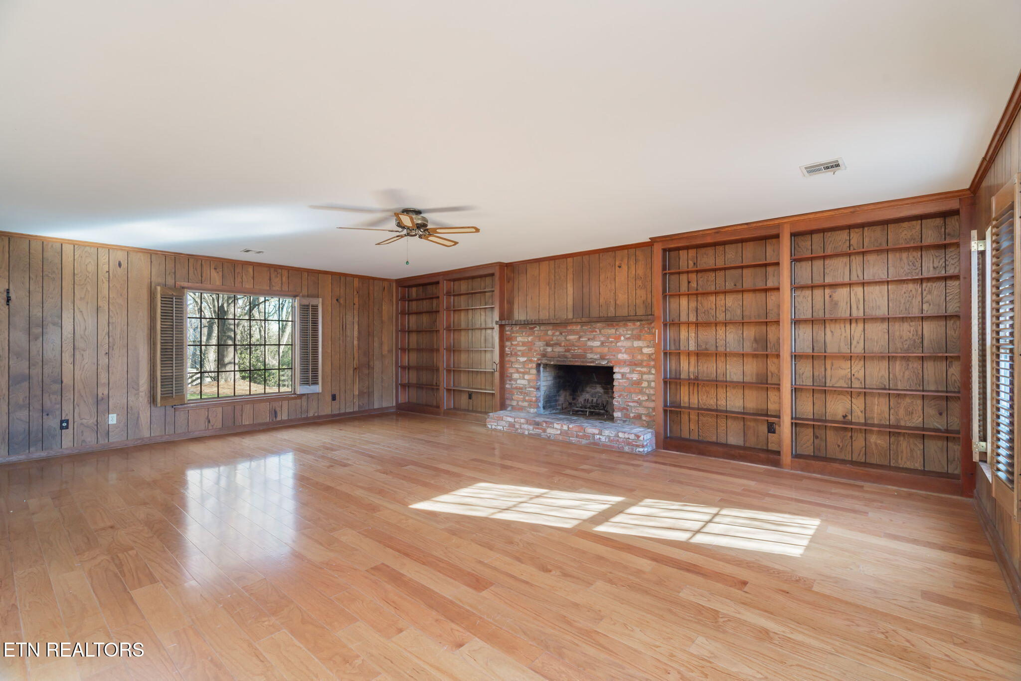 5324 Riverbriar Rd