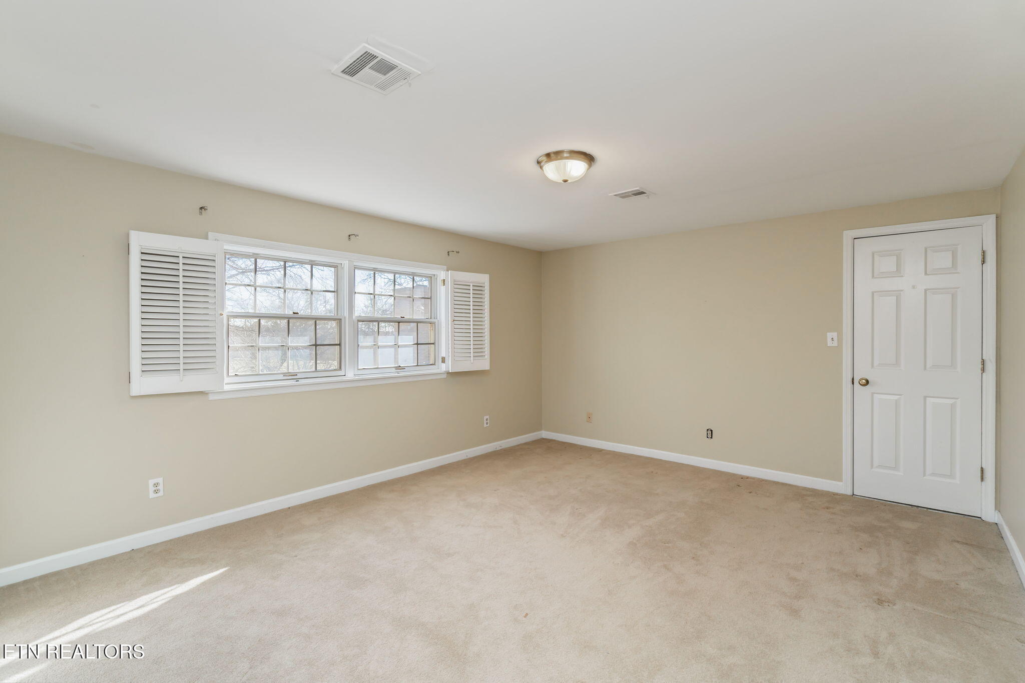 5324 Riverbriar Rd