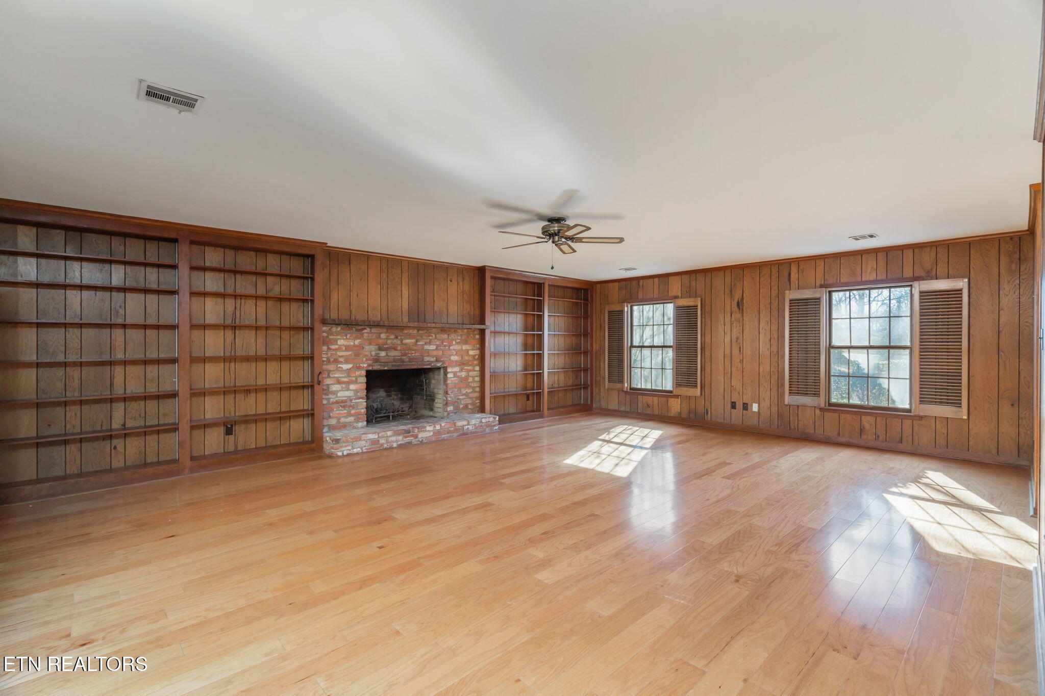 5324 Riverbriar Rd