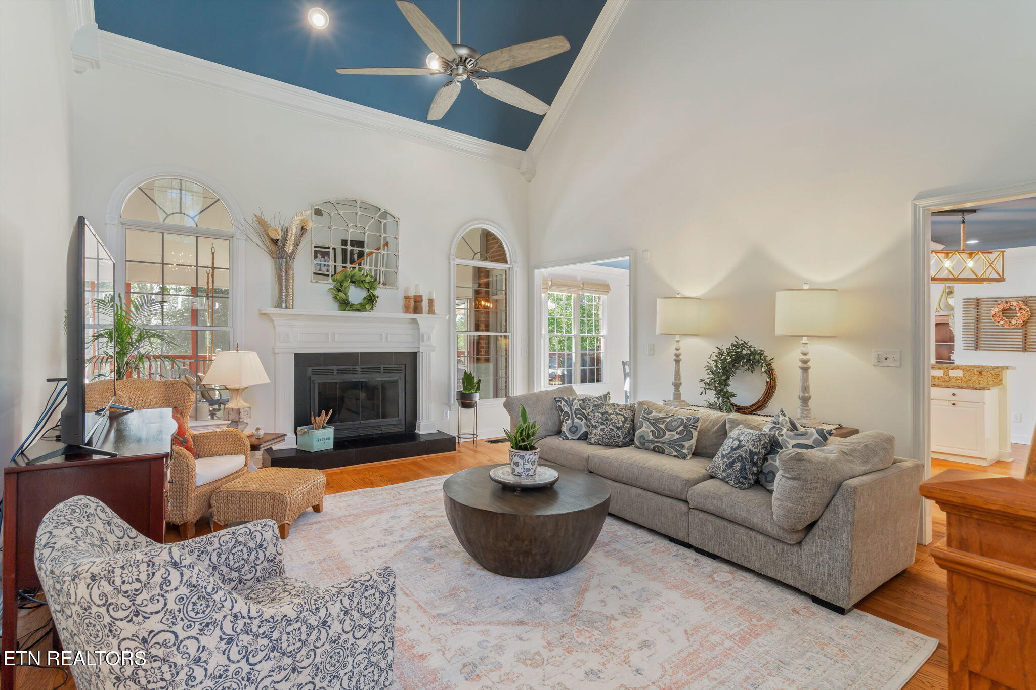 917 Vista Oaks Lane