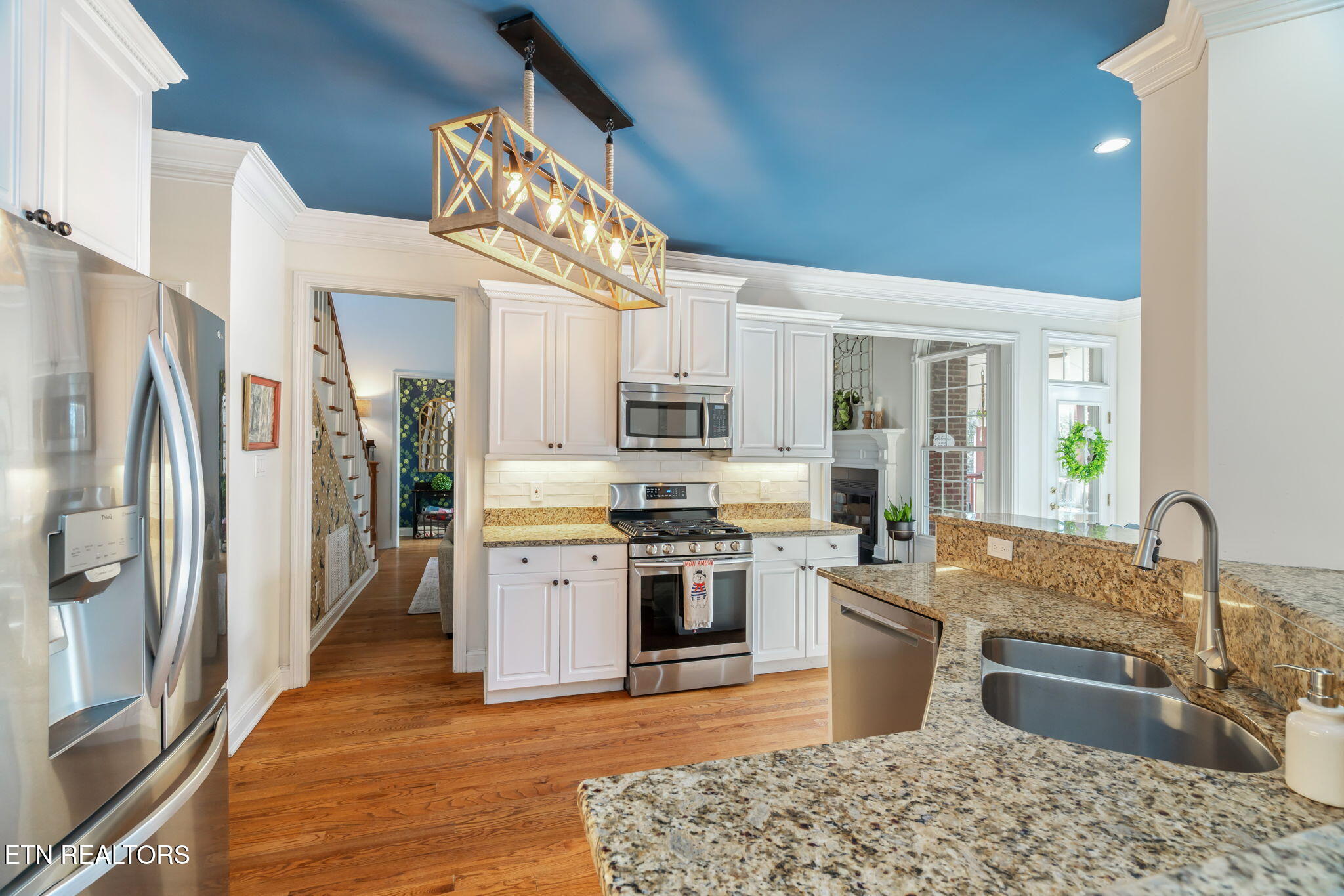 917 Vista Oaks Lane