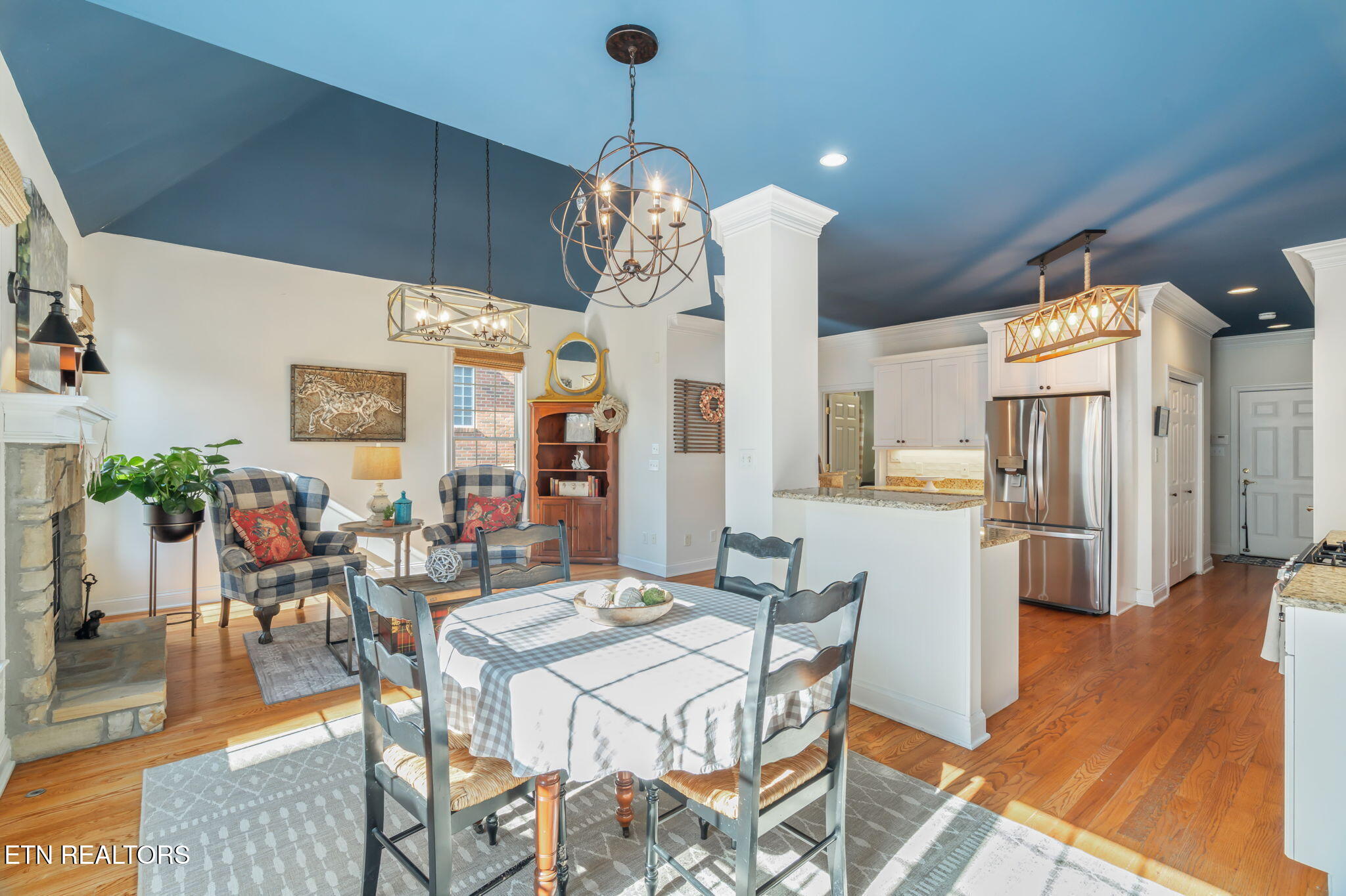 917 Vista Oaks Lane