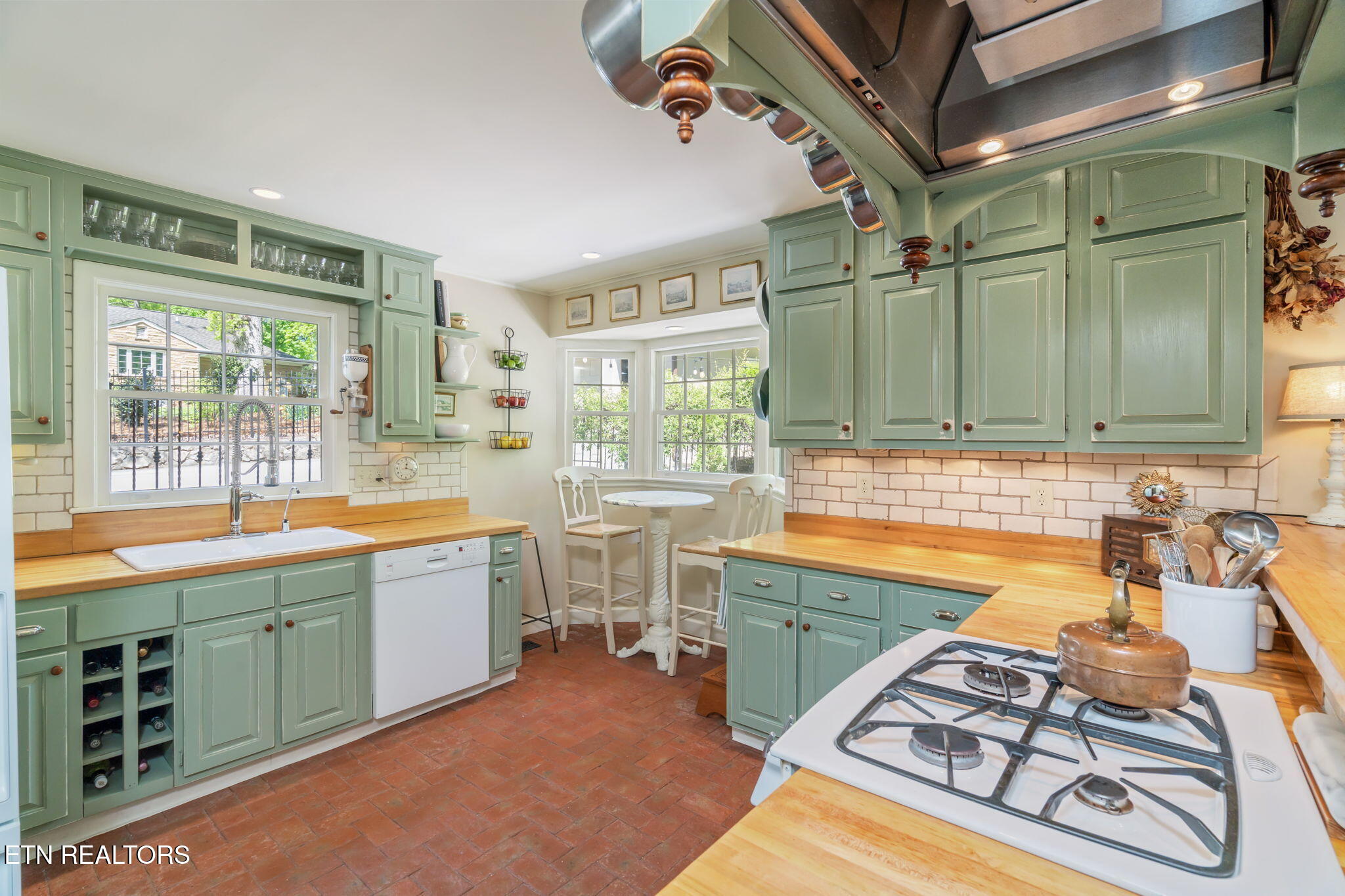 3567 SW Talahi Drive