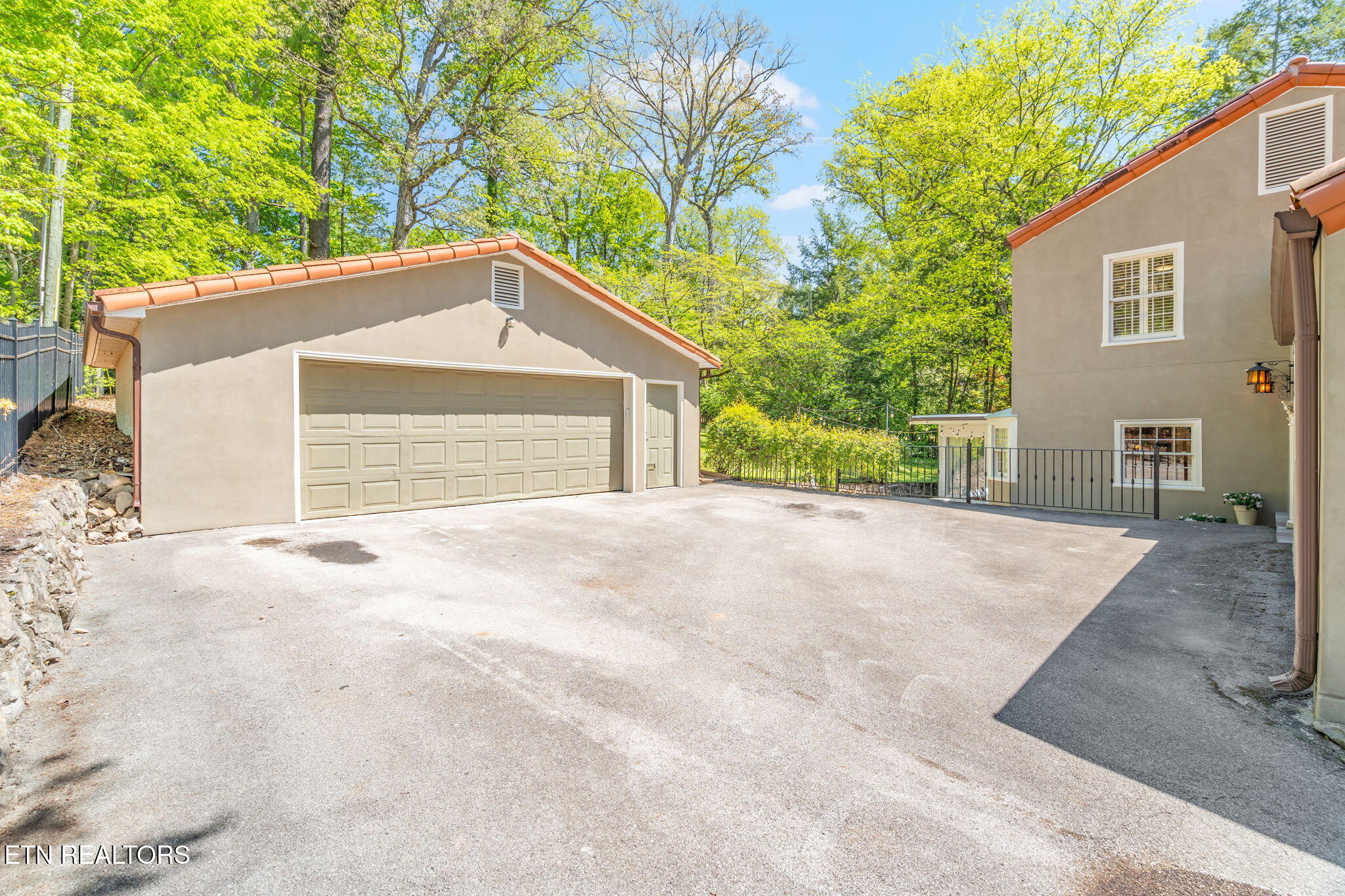 3567 SW Talahi Drive