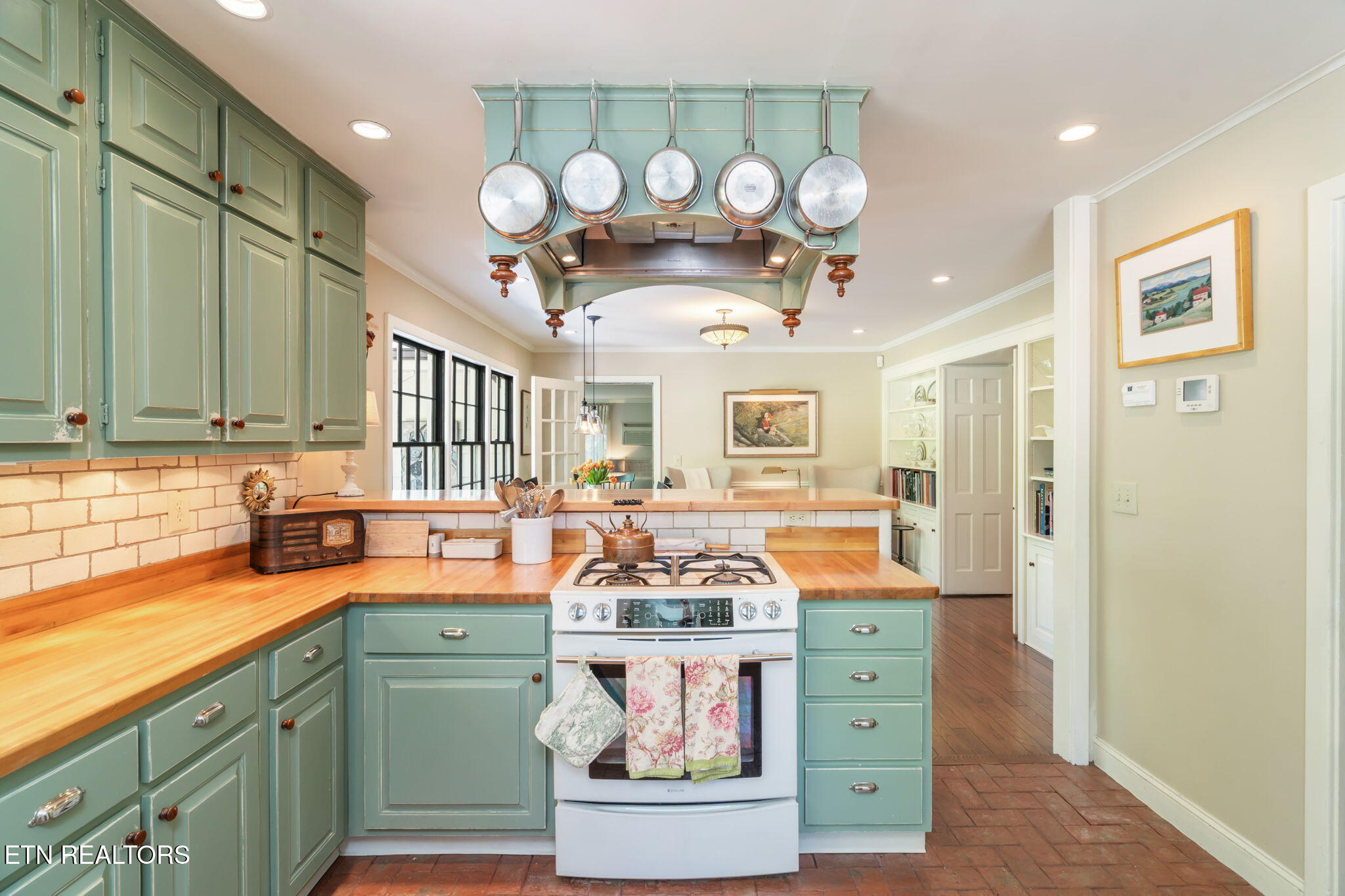 3567 SW Talahi Drive