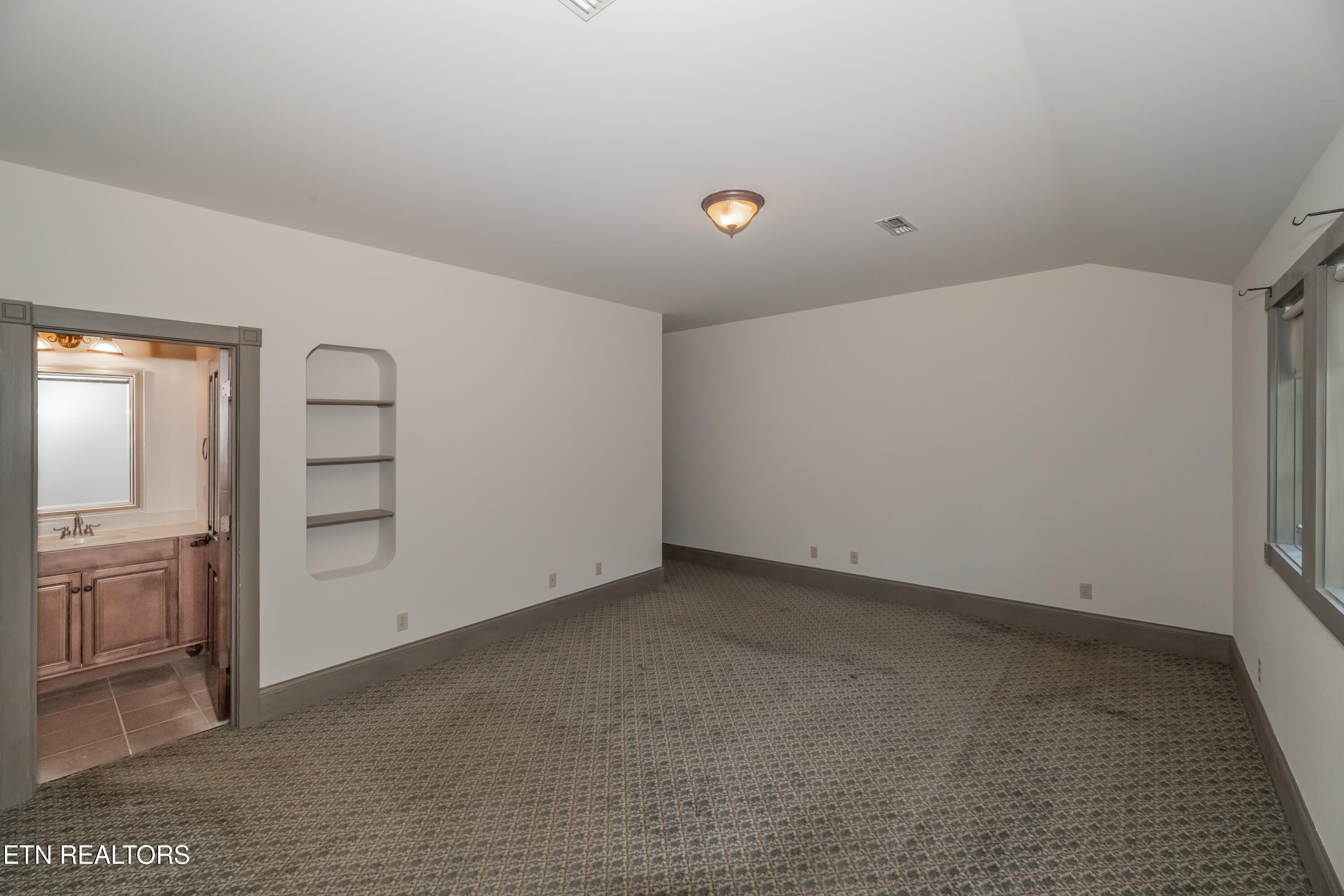 1052 Craigland Court