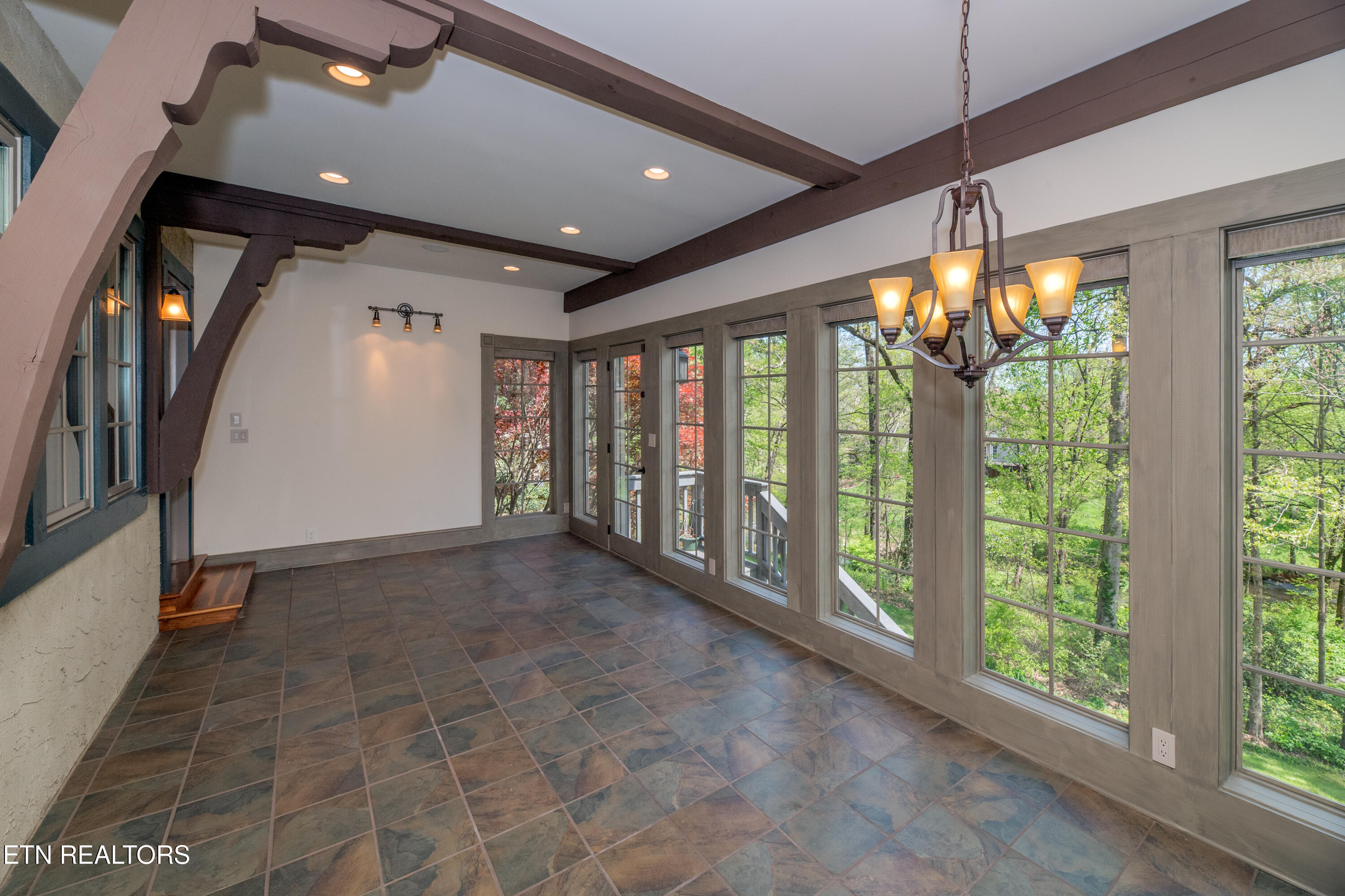 1052 Craigland Court