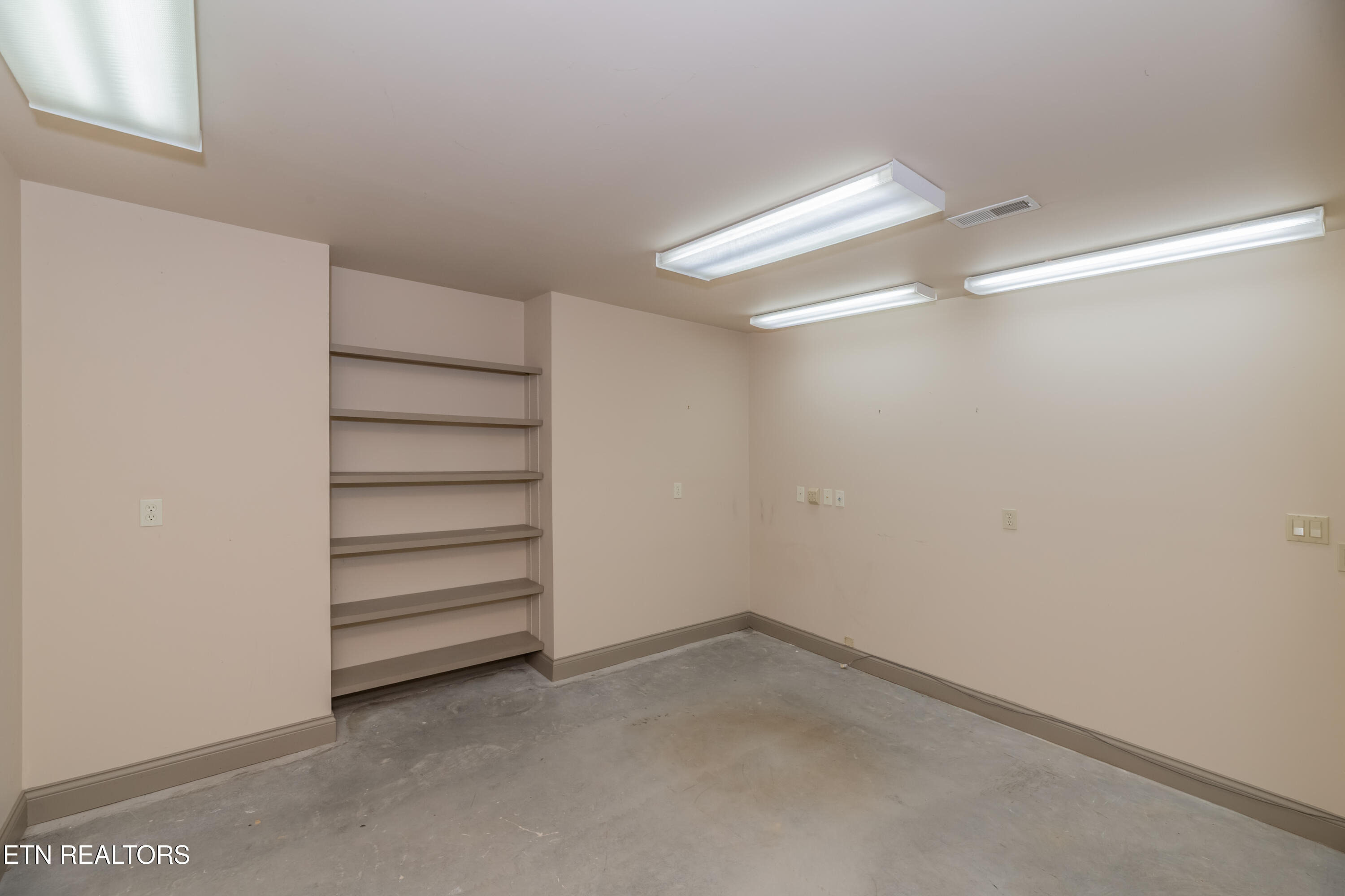 1052 Craigland Court