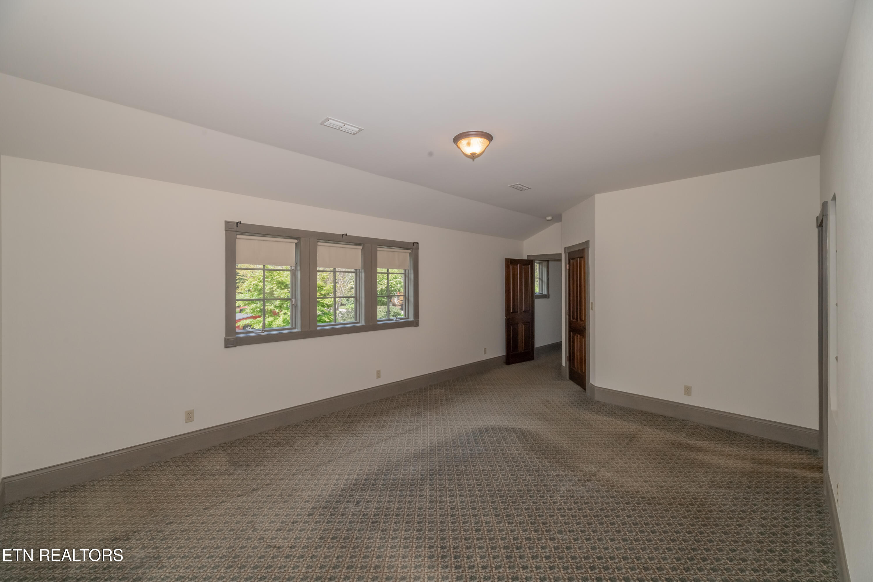 1052 Craigland Court