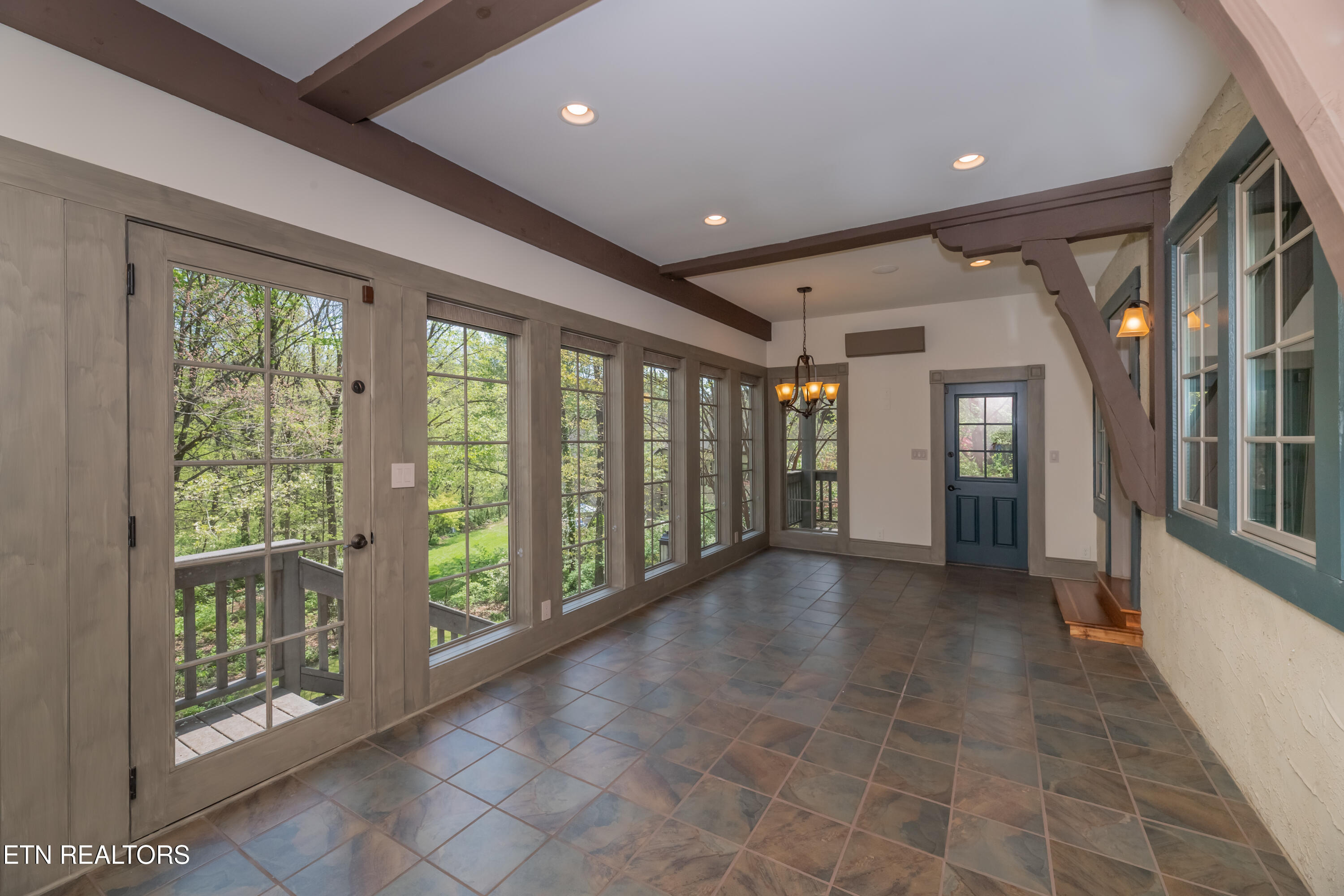 1052 Craigland Court