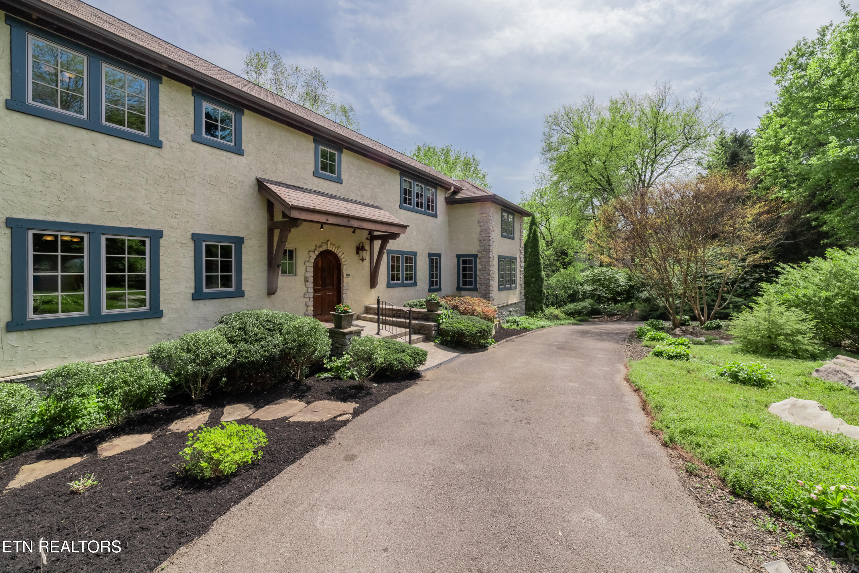 1052 Craigland Court