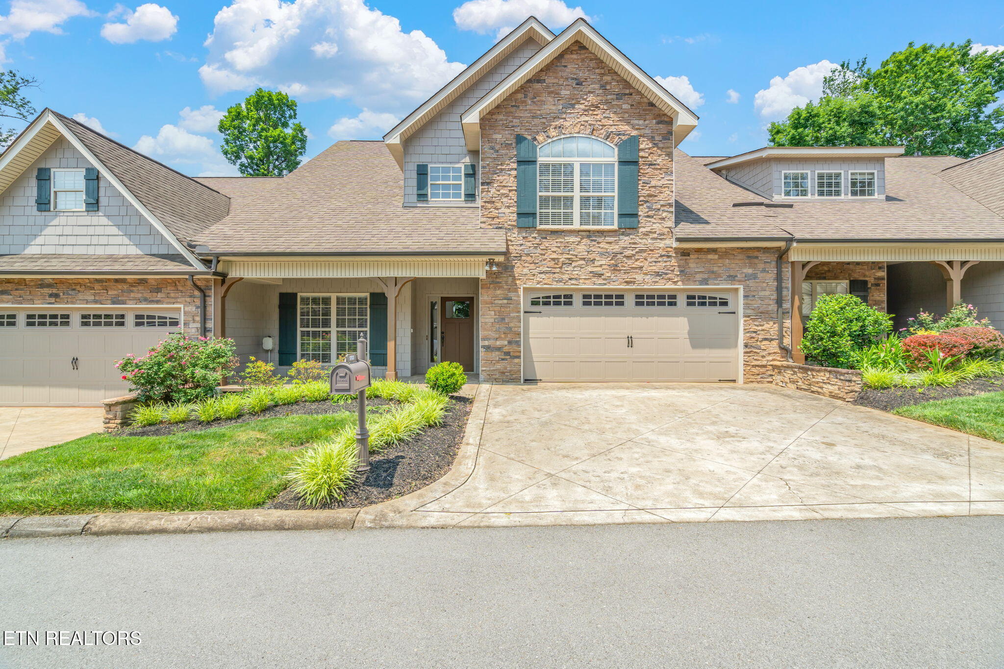 1703 Cottage Wood Way