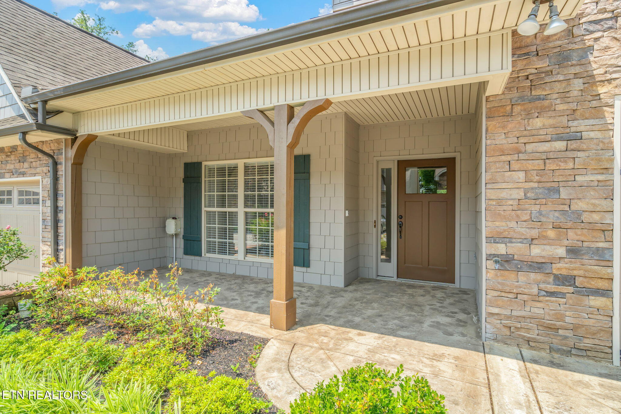 1703 Cottage Wood Way