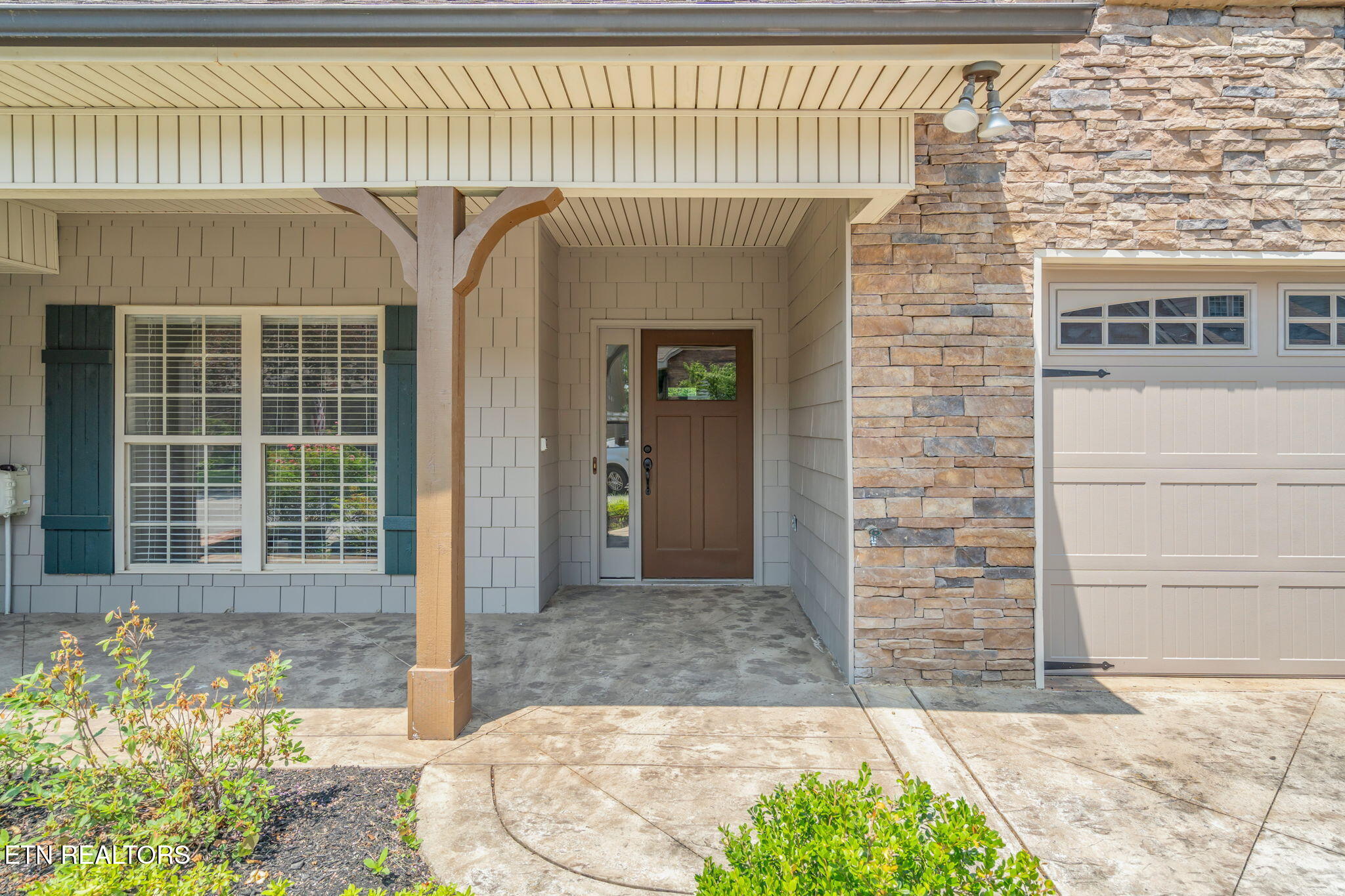 1703 Cottage Wood Way