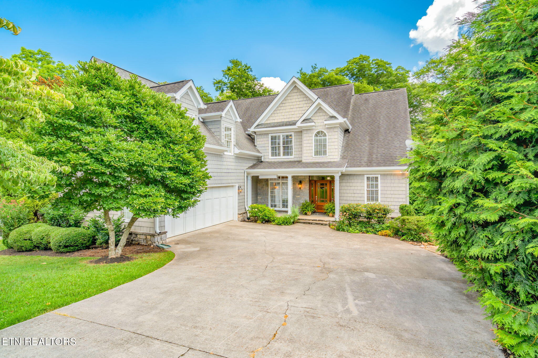 6714 Forest Village Way