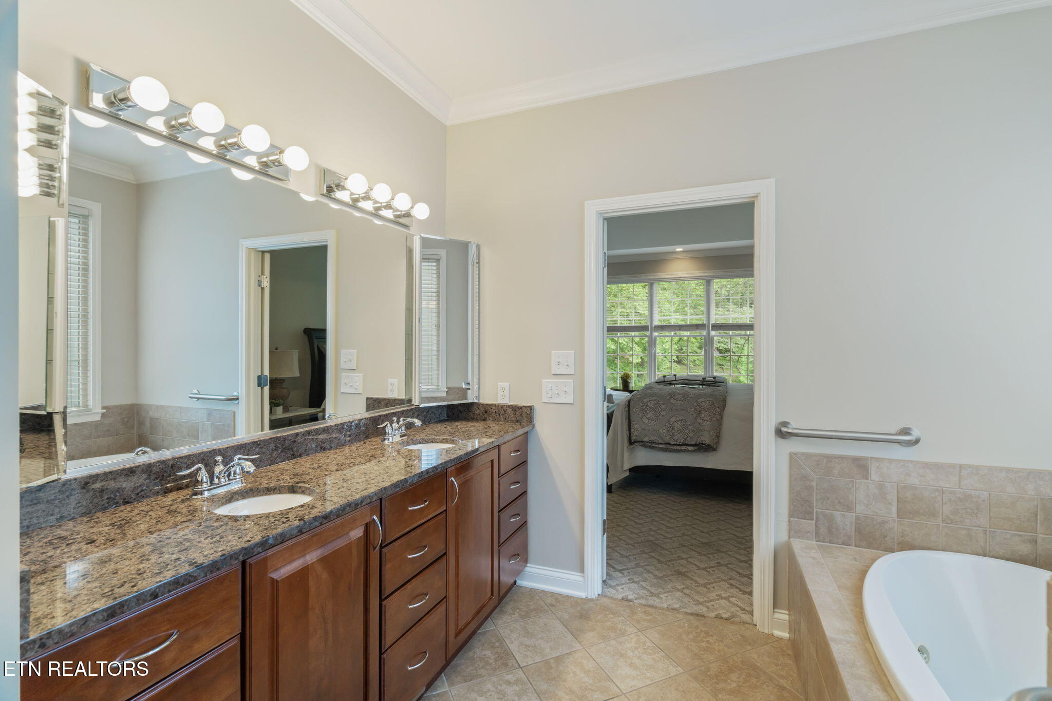 6714 Forest Village Way