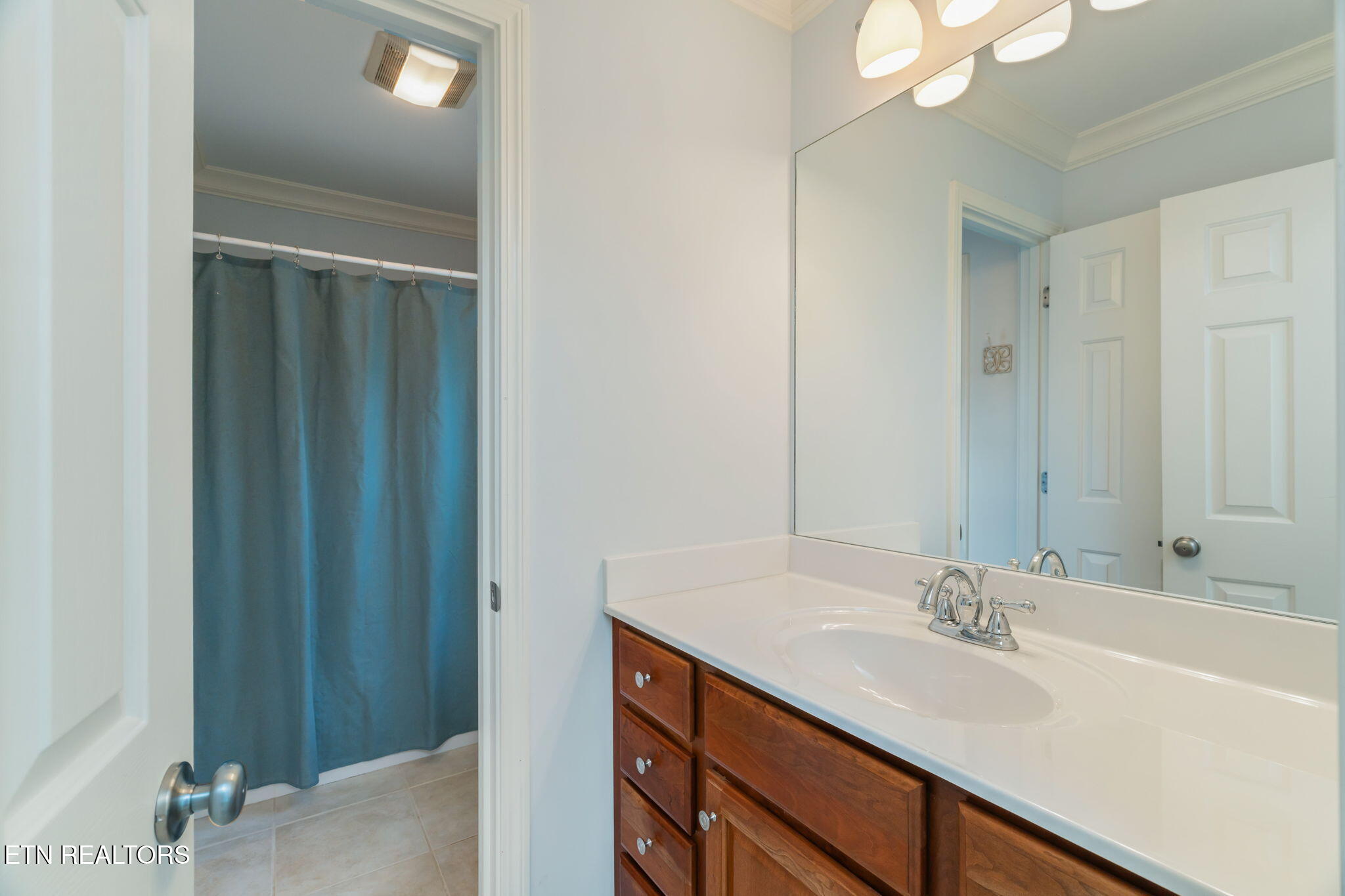 6714 Forest Village Way