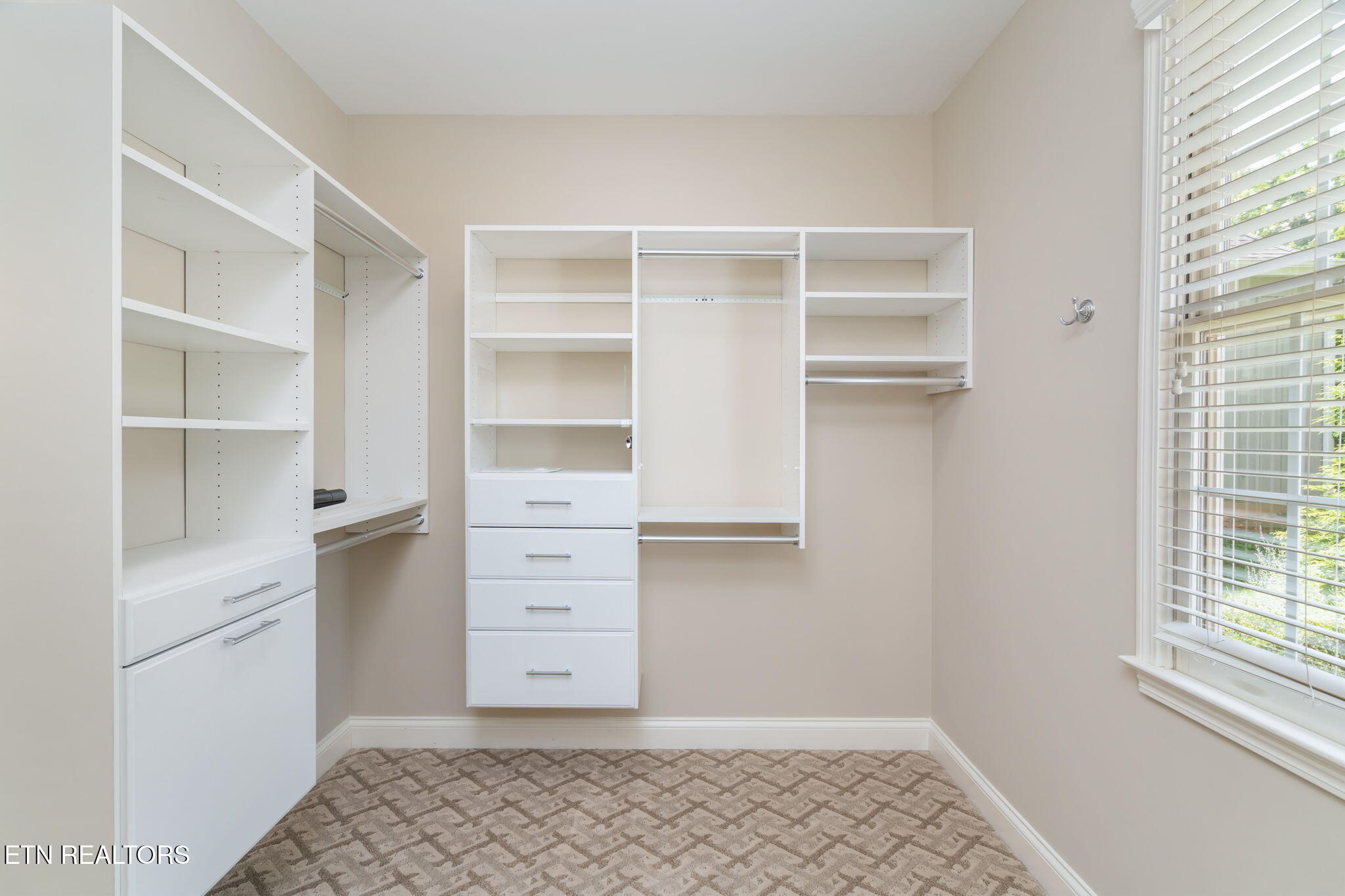 6714 Forest Village Way