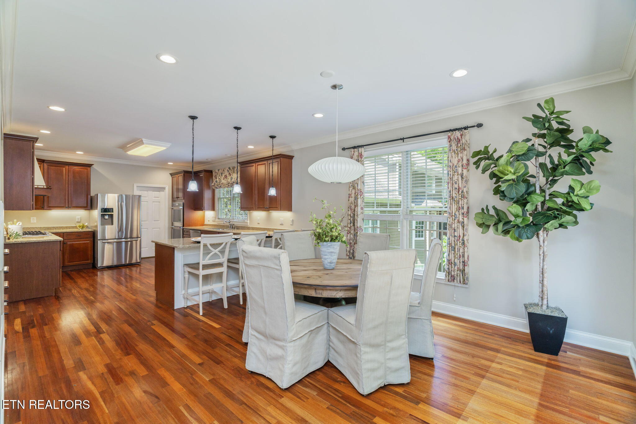 6714 Forest Village Way