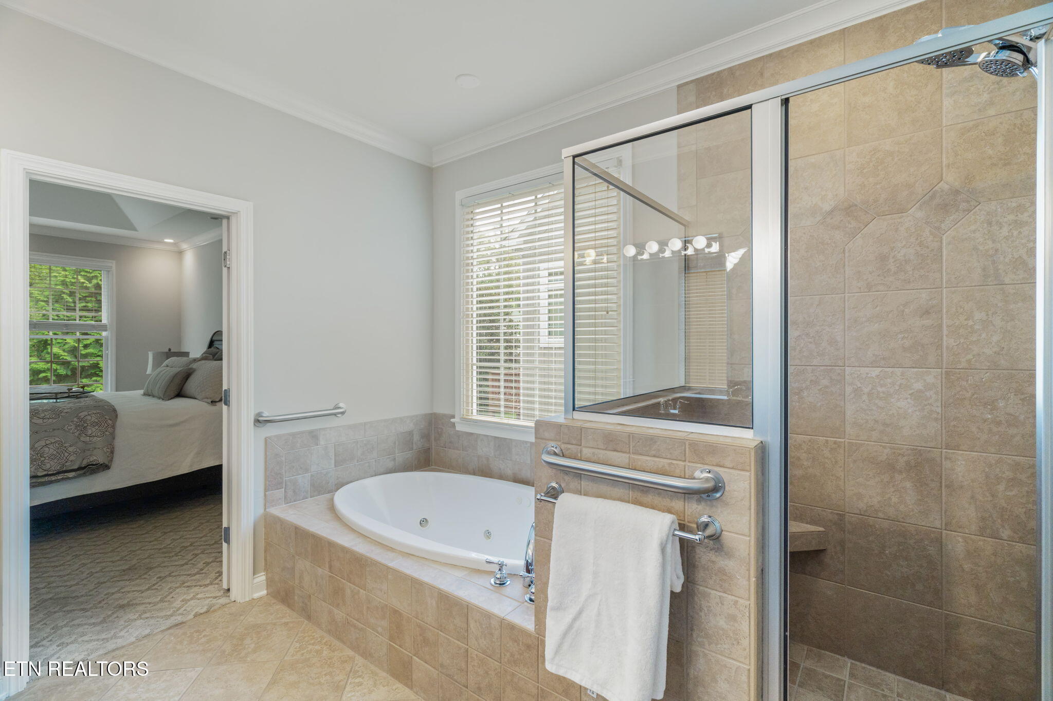 6714 Forest Village Way