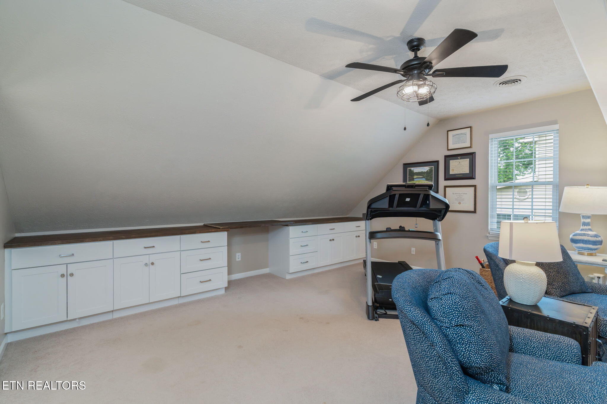 917 Ilex Circle
