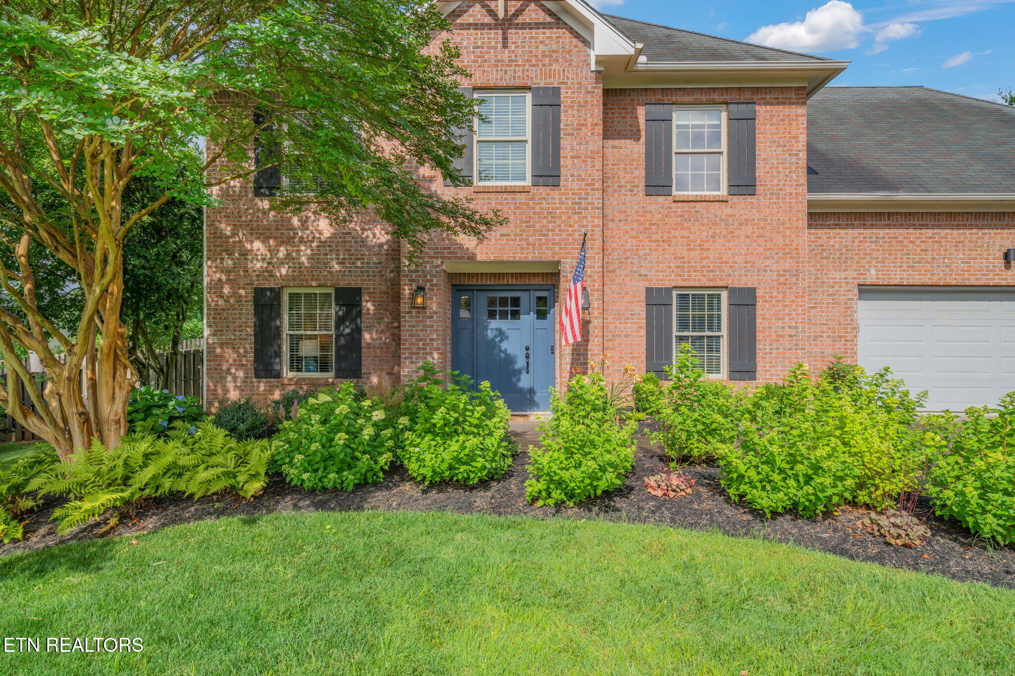 917 Ilex Circle