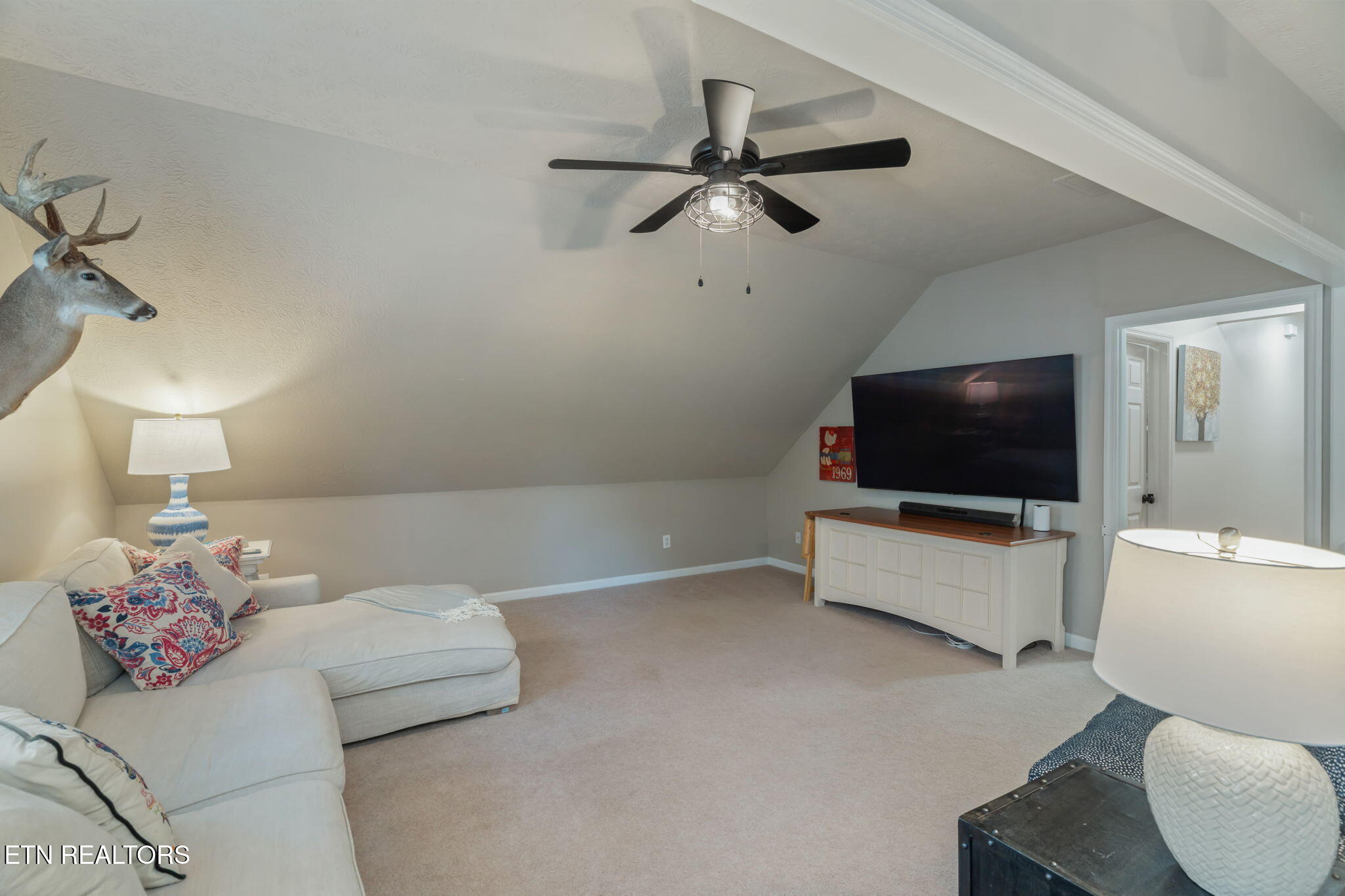 917 Ilex Circle