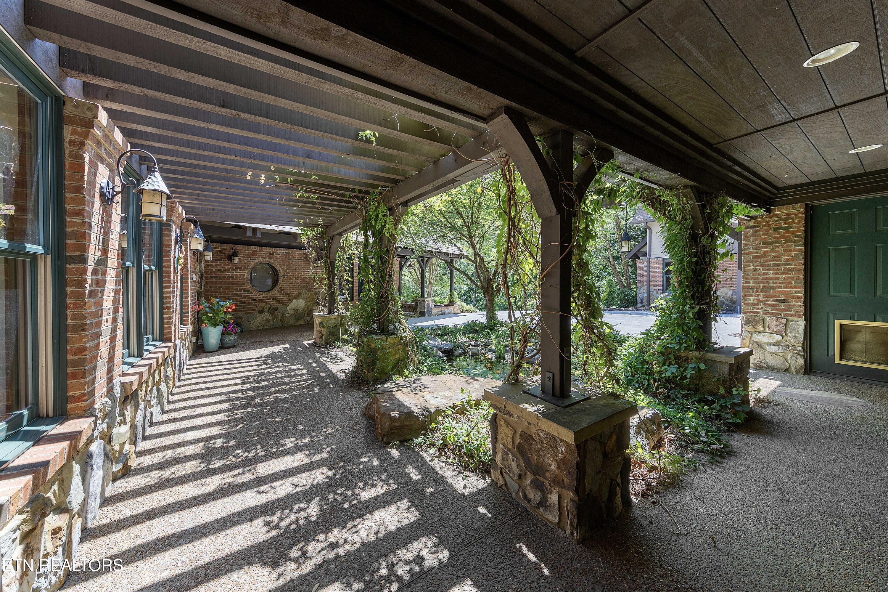 2428 Lakefront Drive