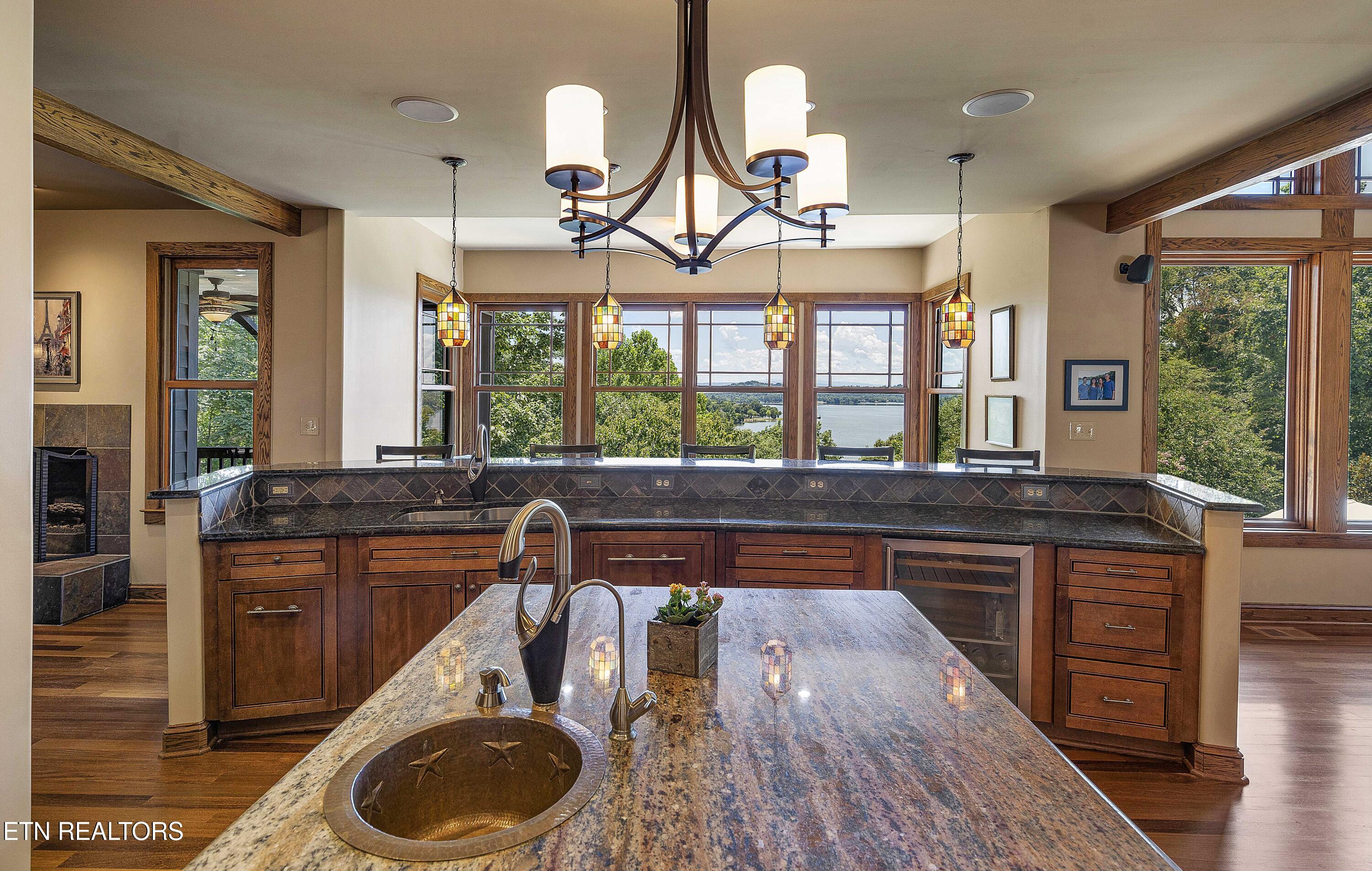 2428 Lakefront Drive