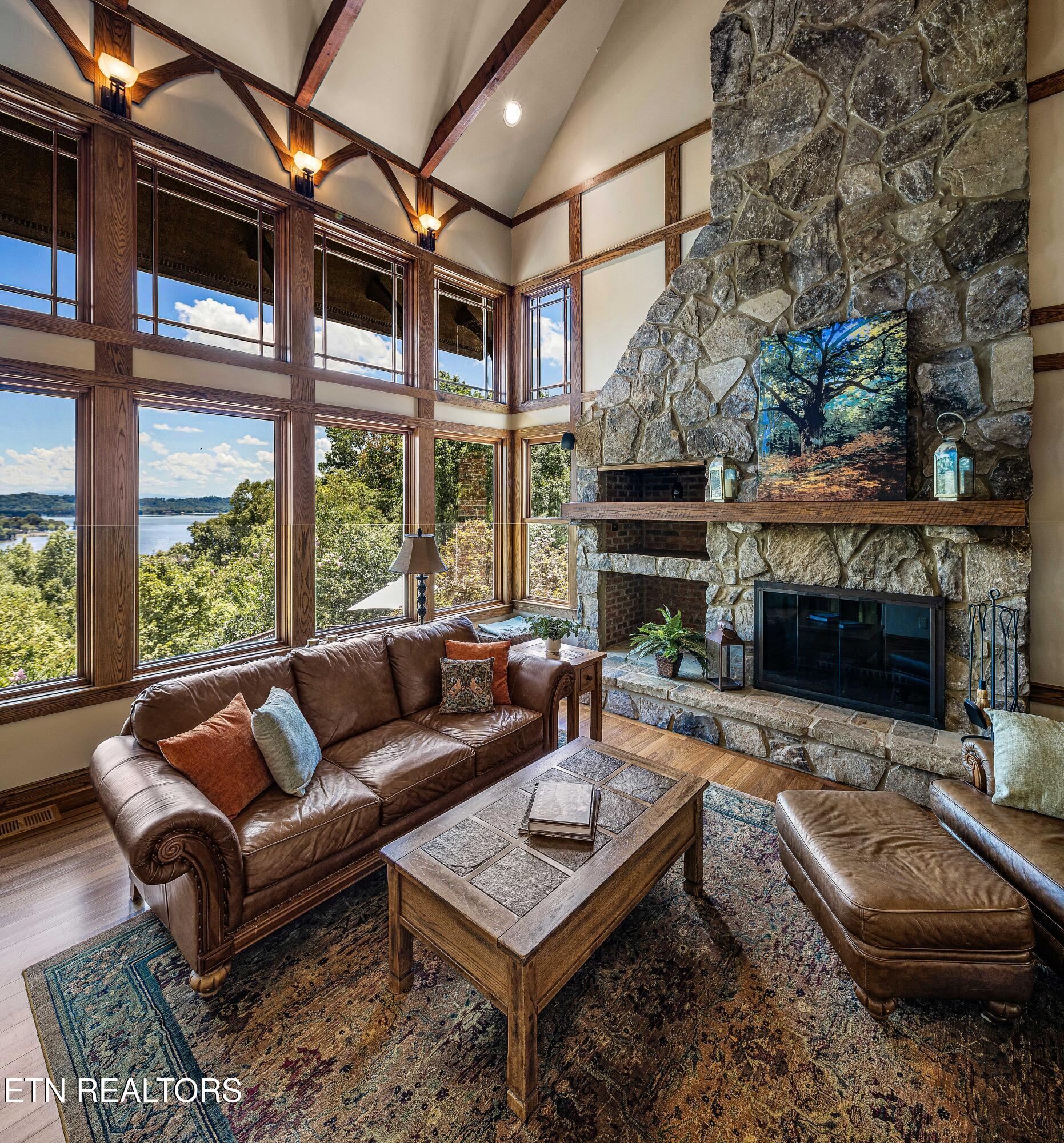 2428 Lakefront Drive