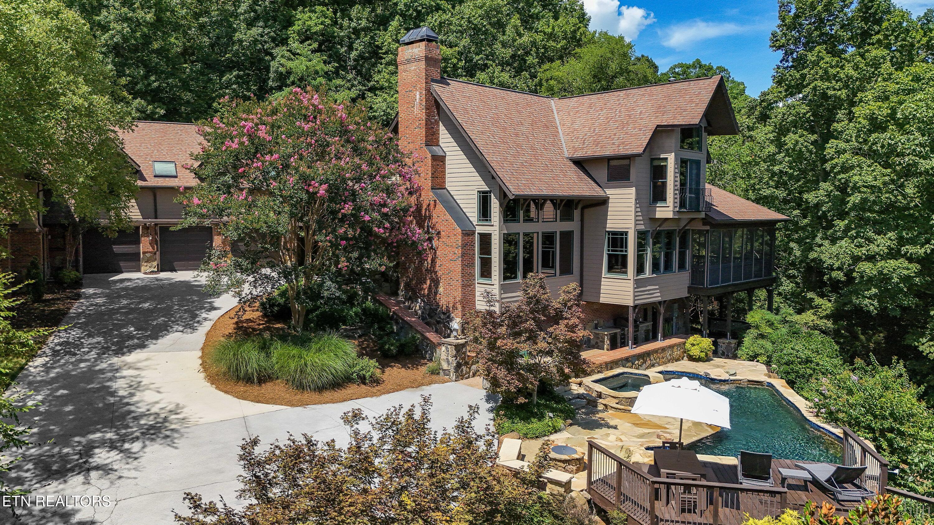 2428 Lakefront Drive