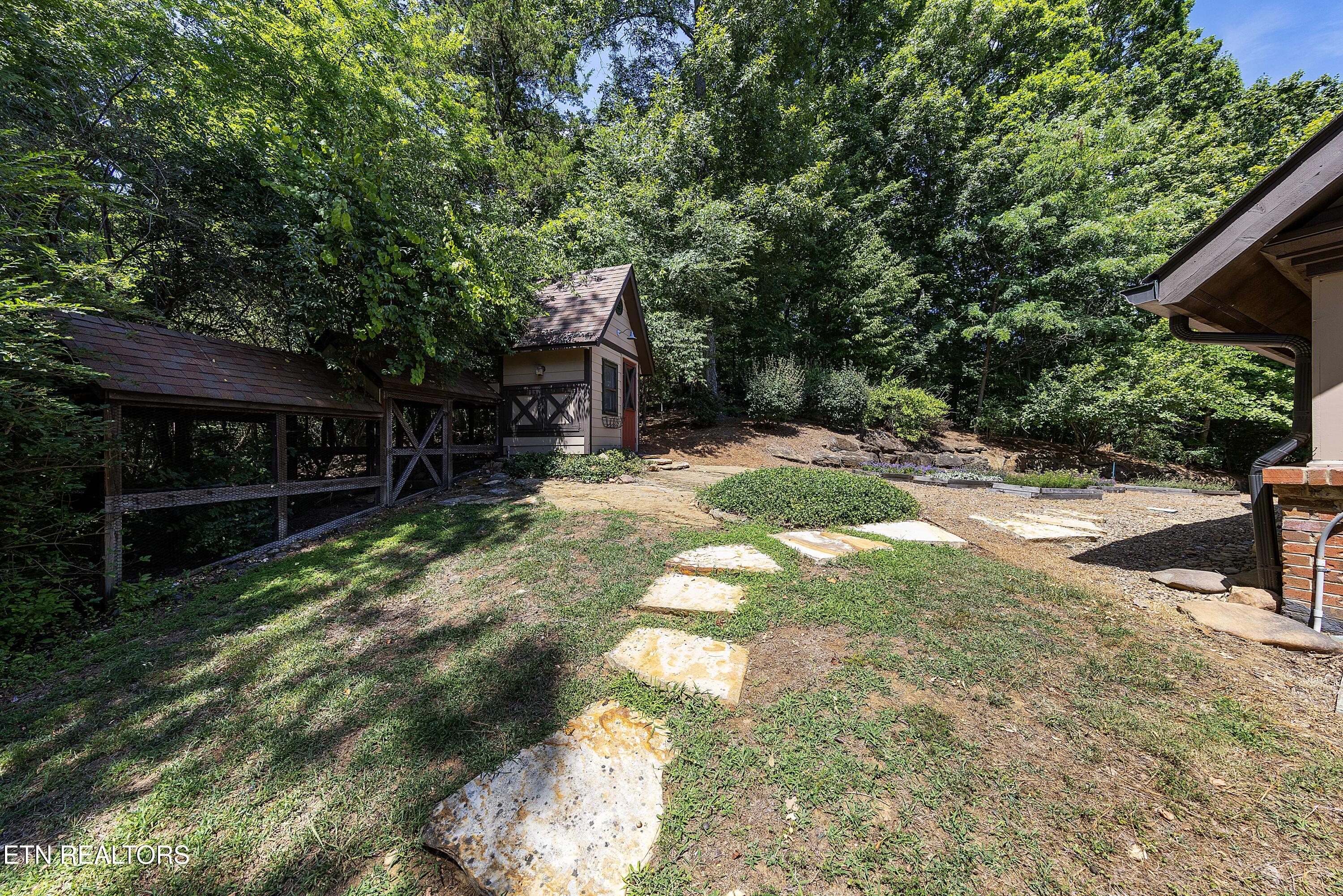 2428 Lakefront Drive