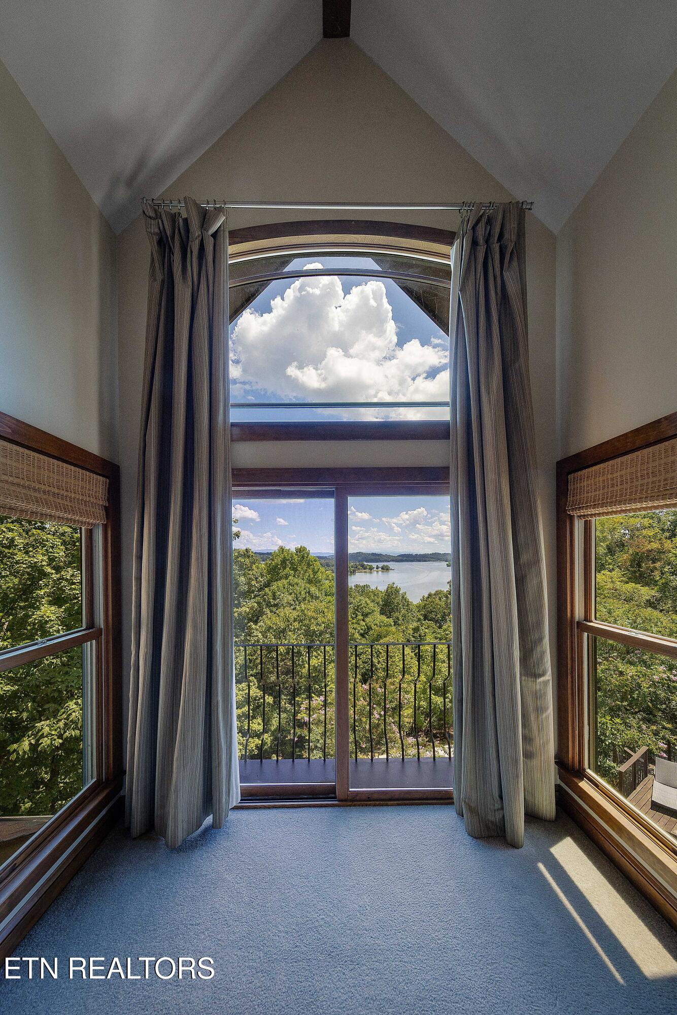 2428 Lakefront Drive