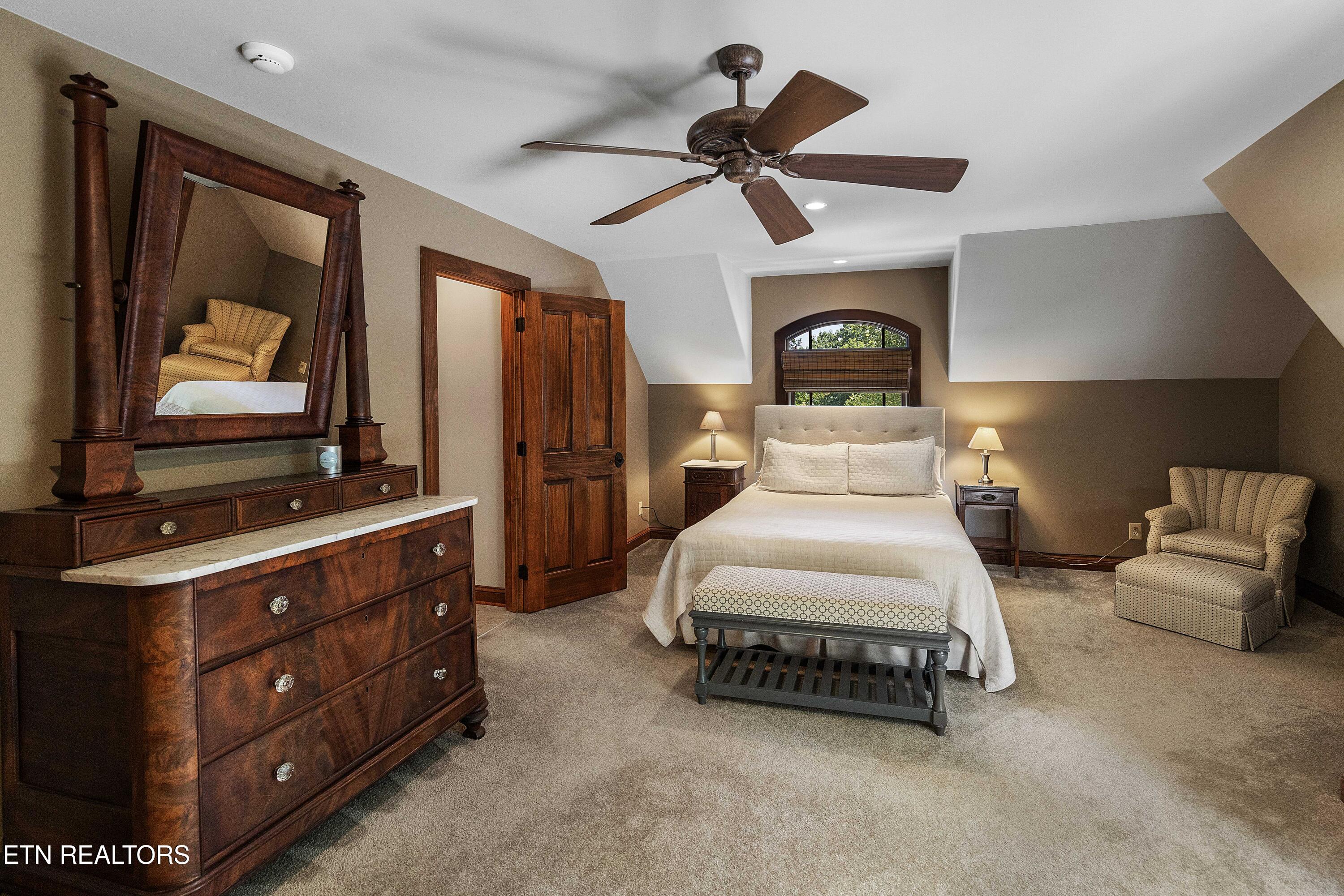 2428 Lakefront Drive