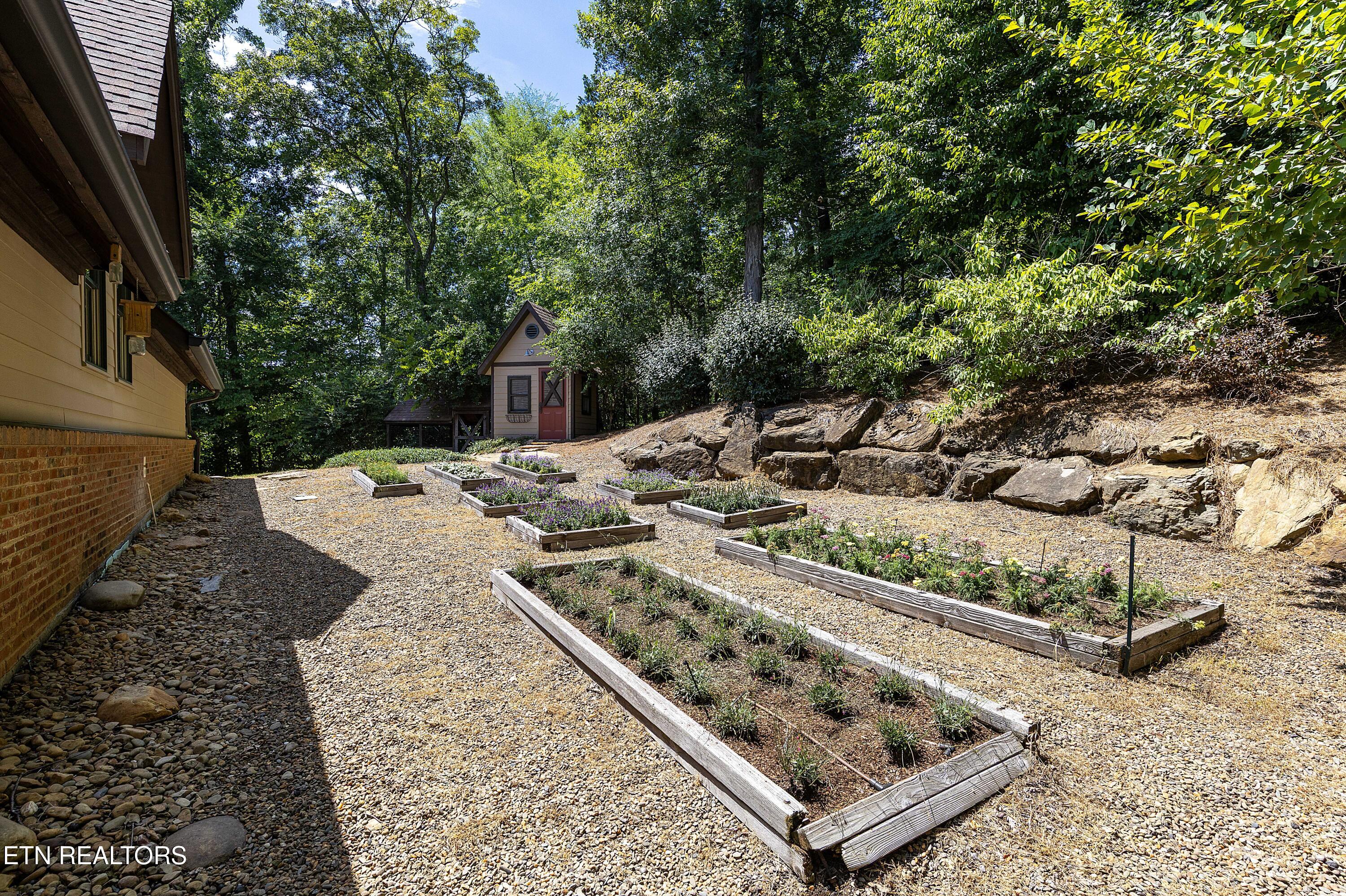 2428 Lakefront Drive