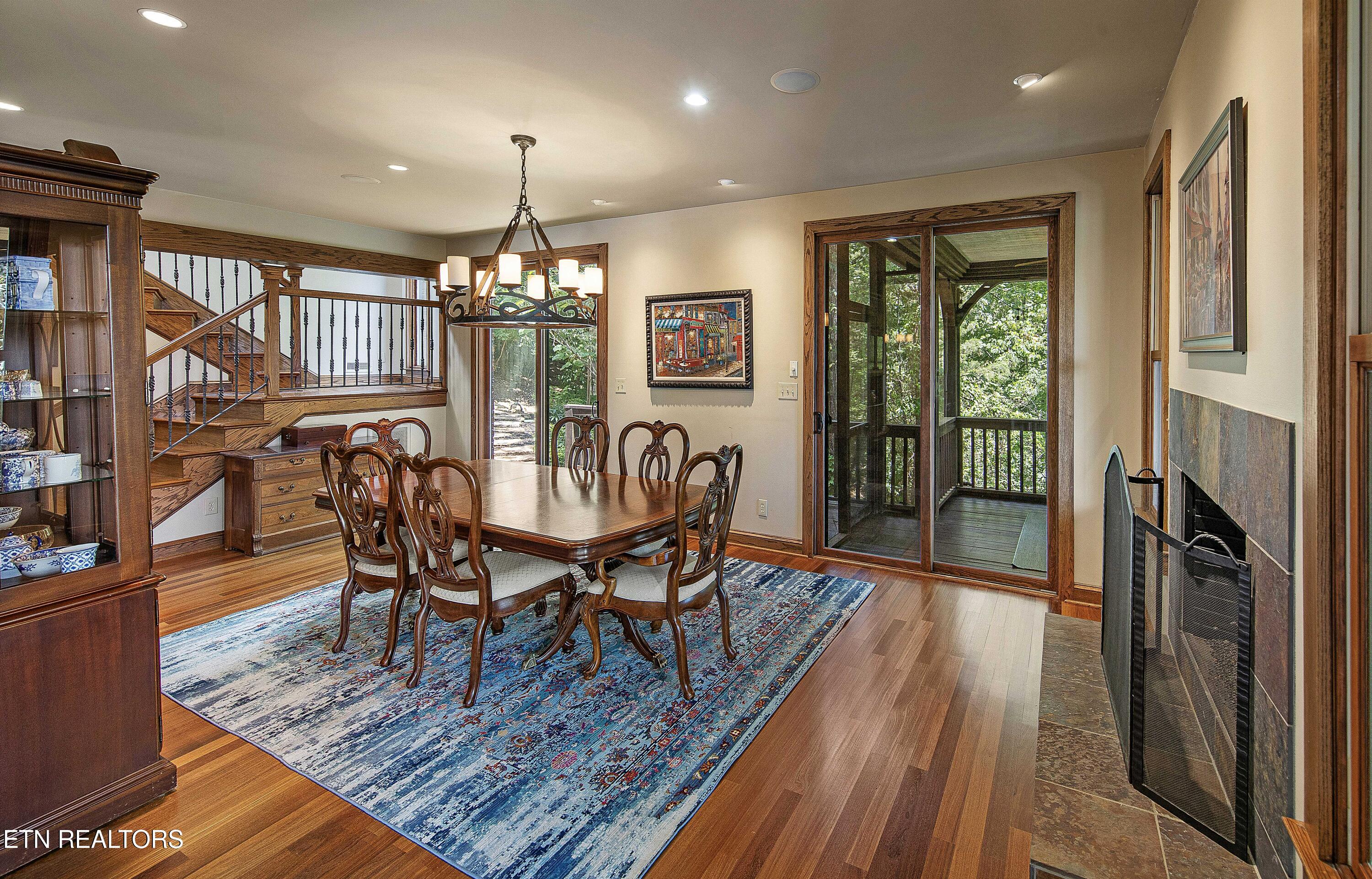 2428 Lakefront Drive