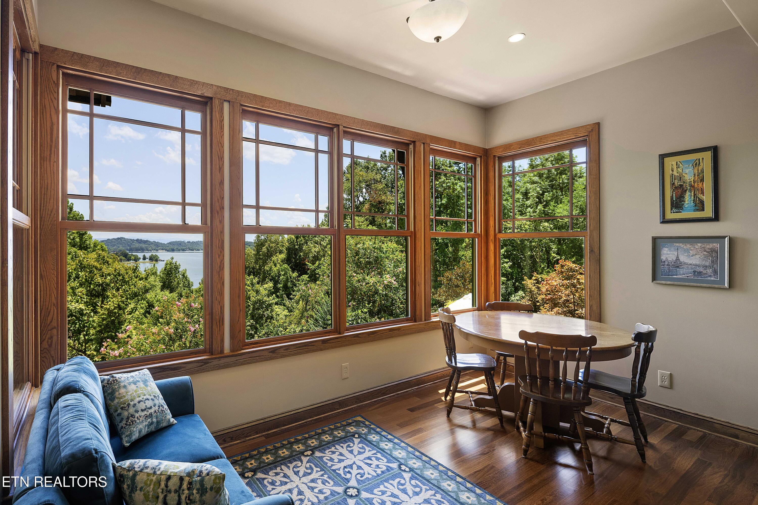 2428 Lakefront Drive