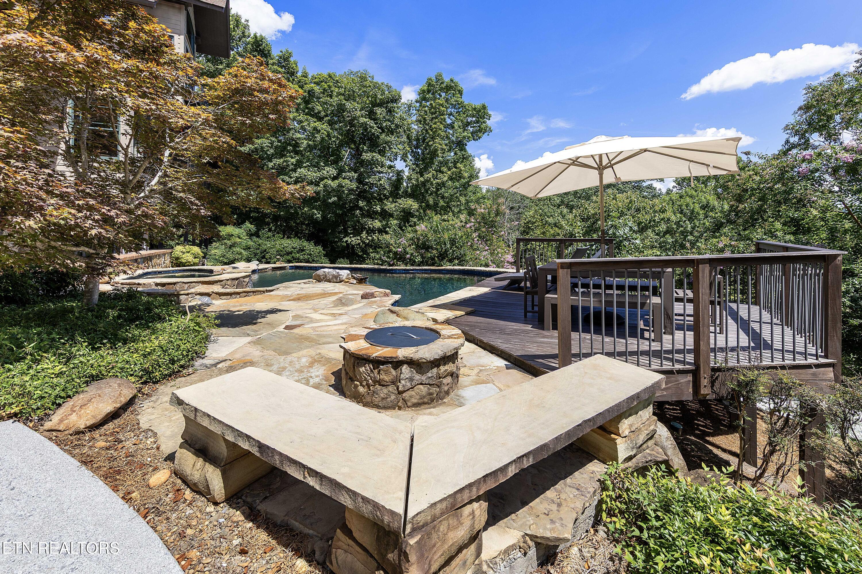 2428 Lakefront Drive