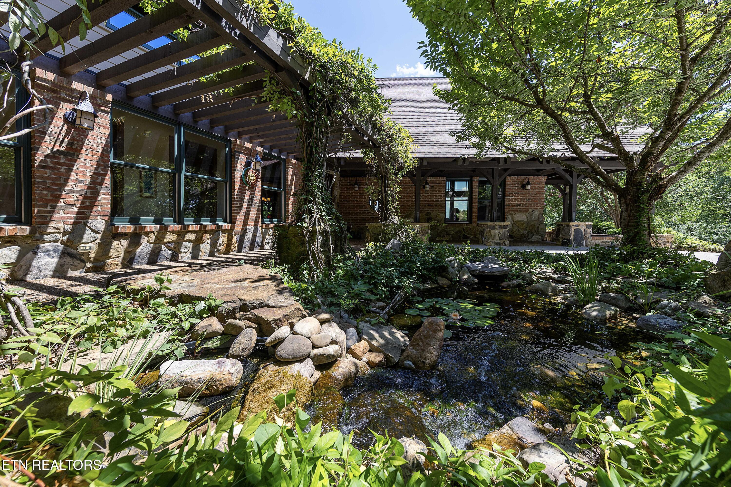 2428 Lakefront Drive