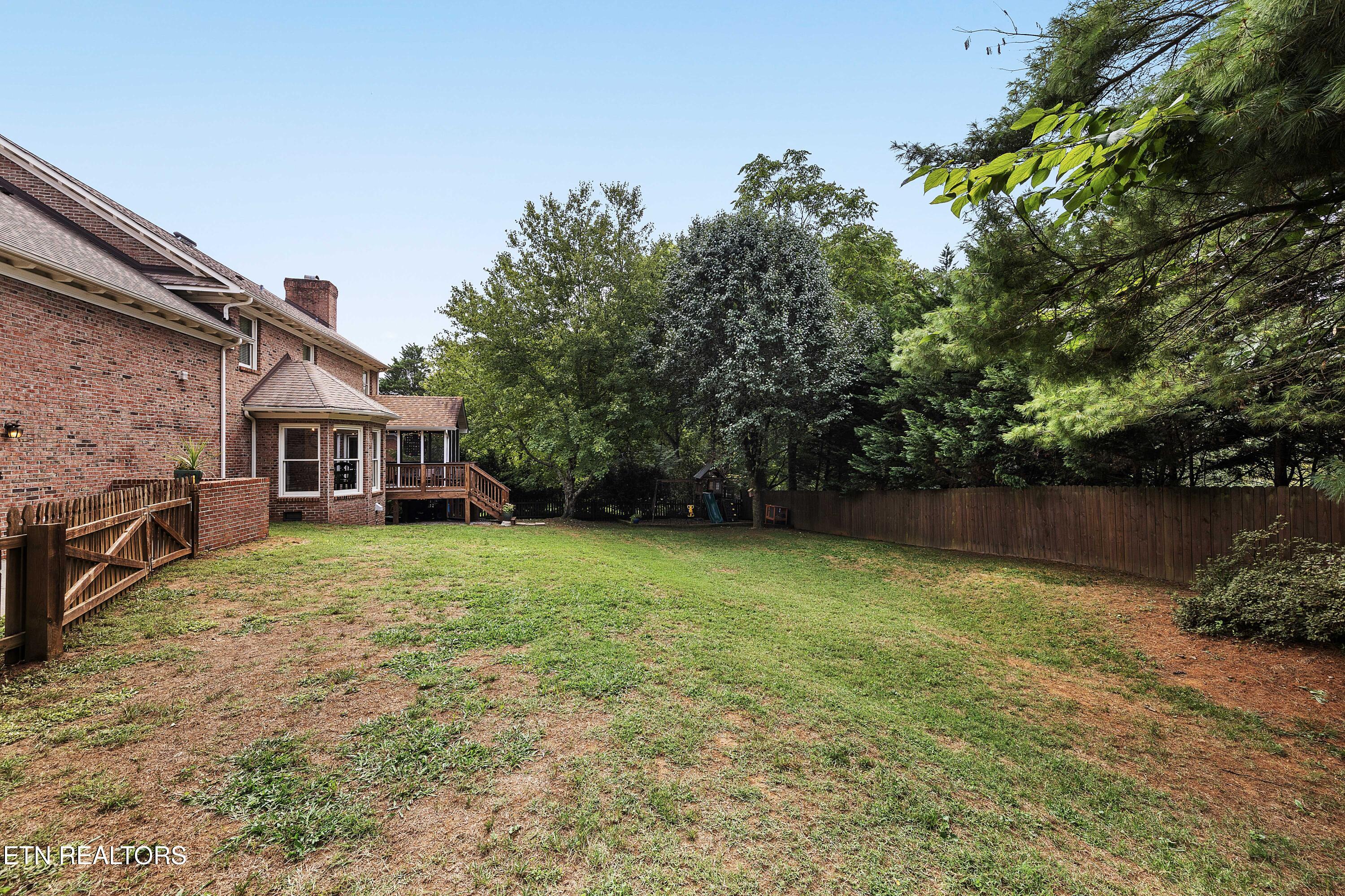1205 Westbury Rd