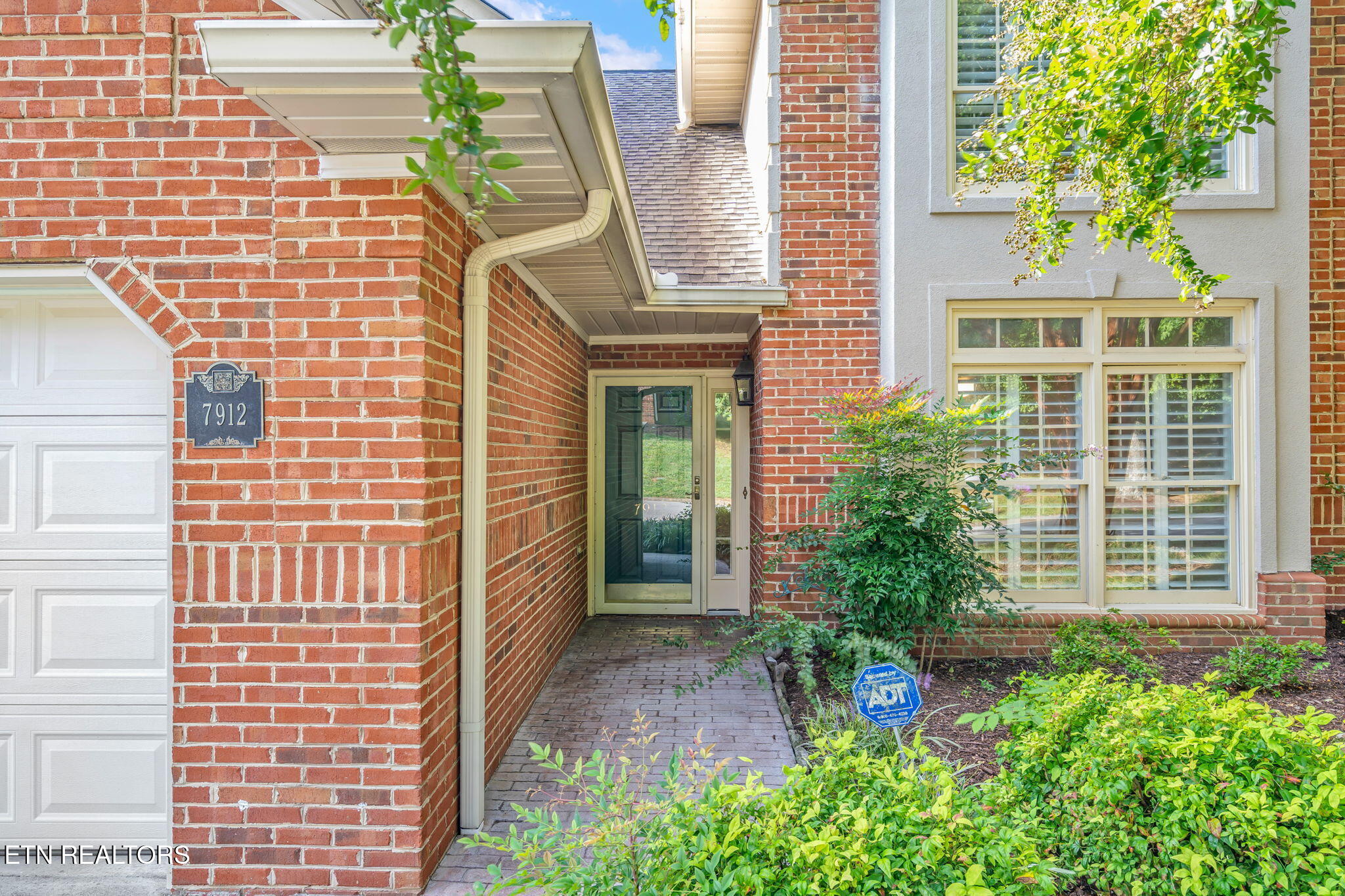7912 Grousemoor Drive