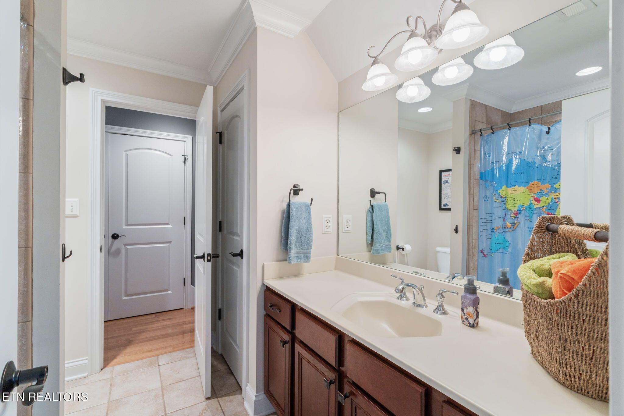 1730 Duncan Woods Lane