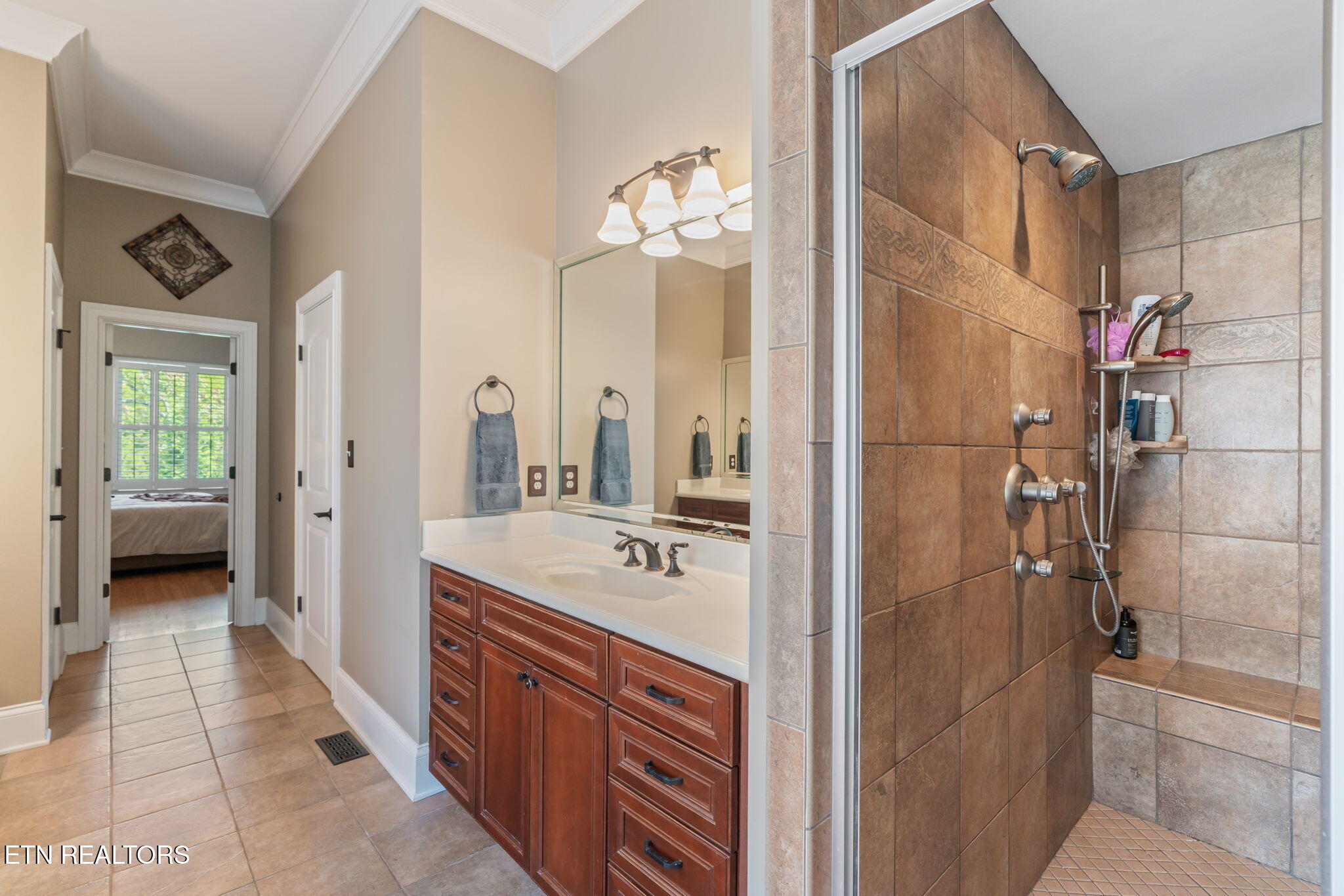 1730 Duncan Woods Lane