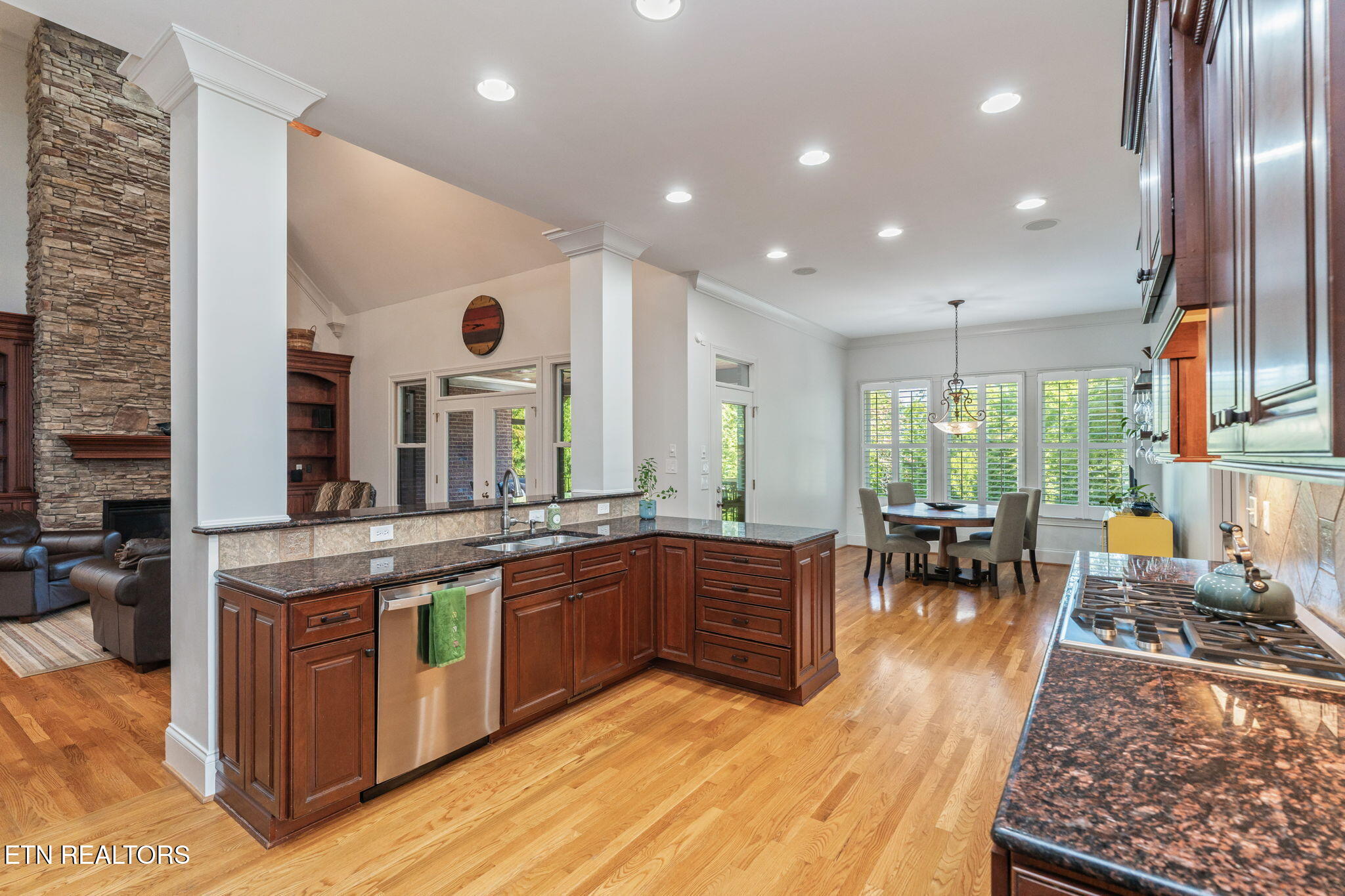 1730 Duncan Woods Lane