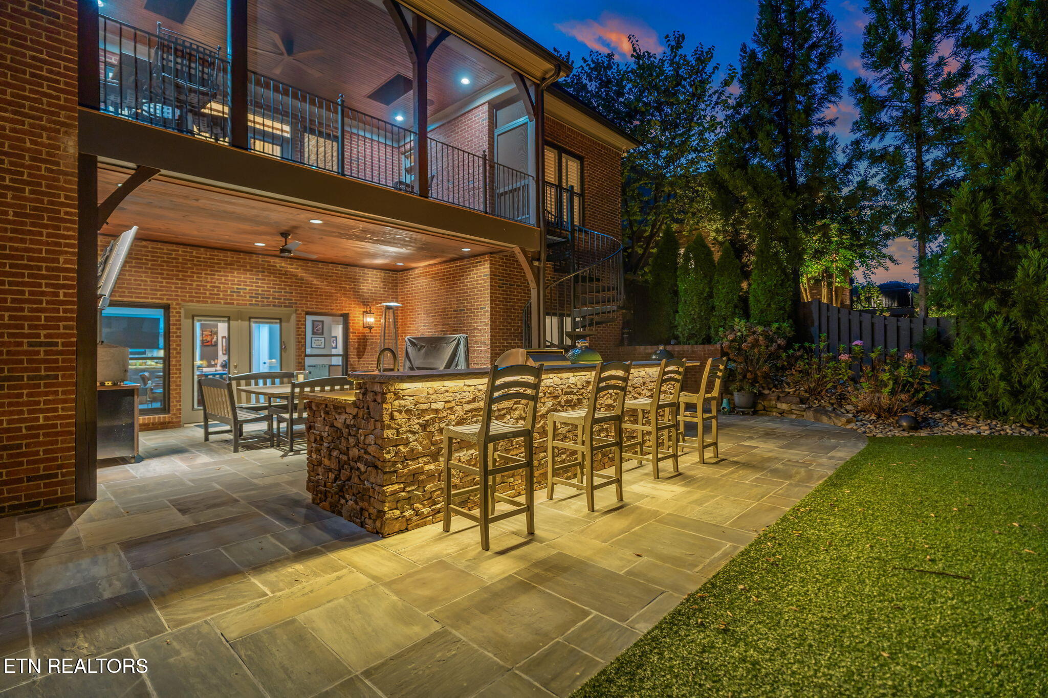 1730 Duncan Woods Lane