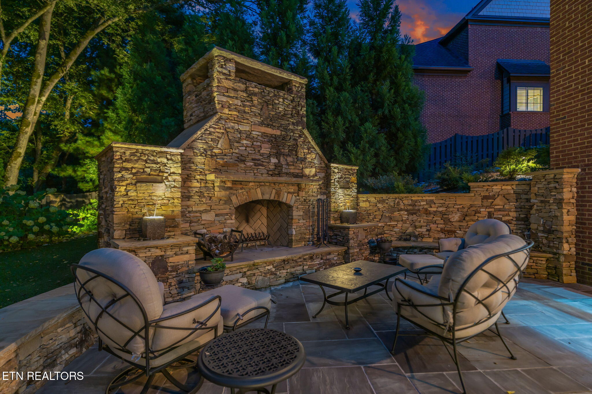 1730 Duncan Woods Lane