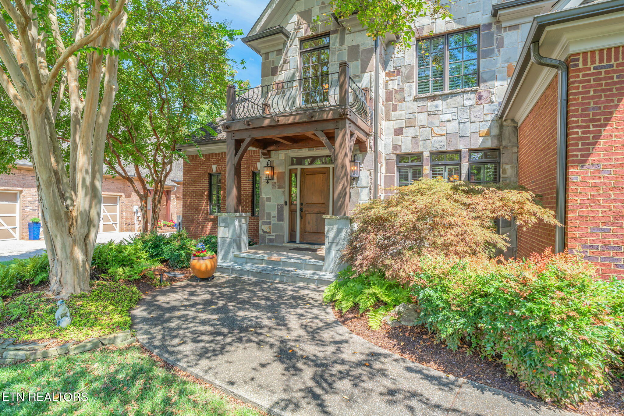 1730 Duncan Woods Lane