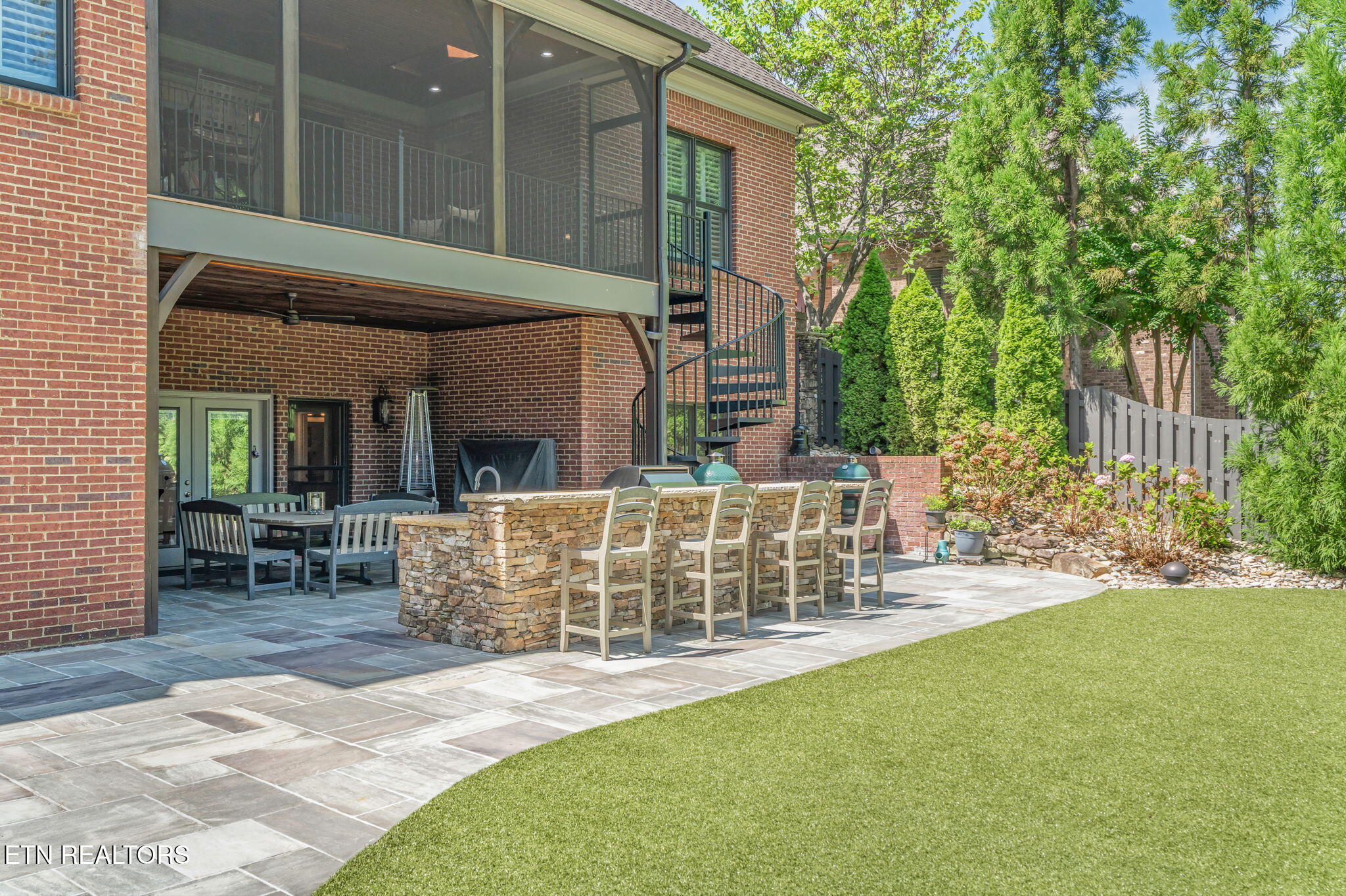 1730 Duncan Woods Lane