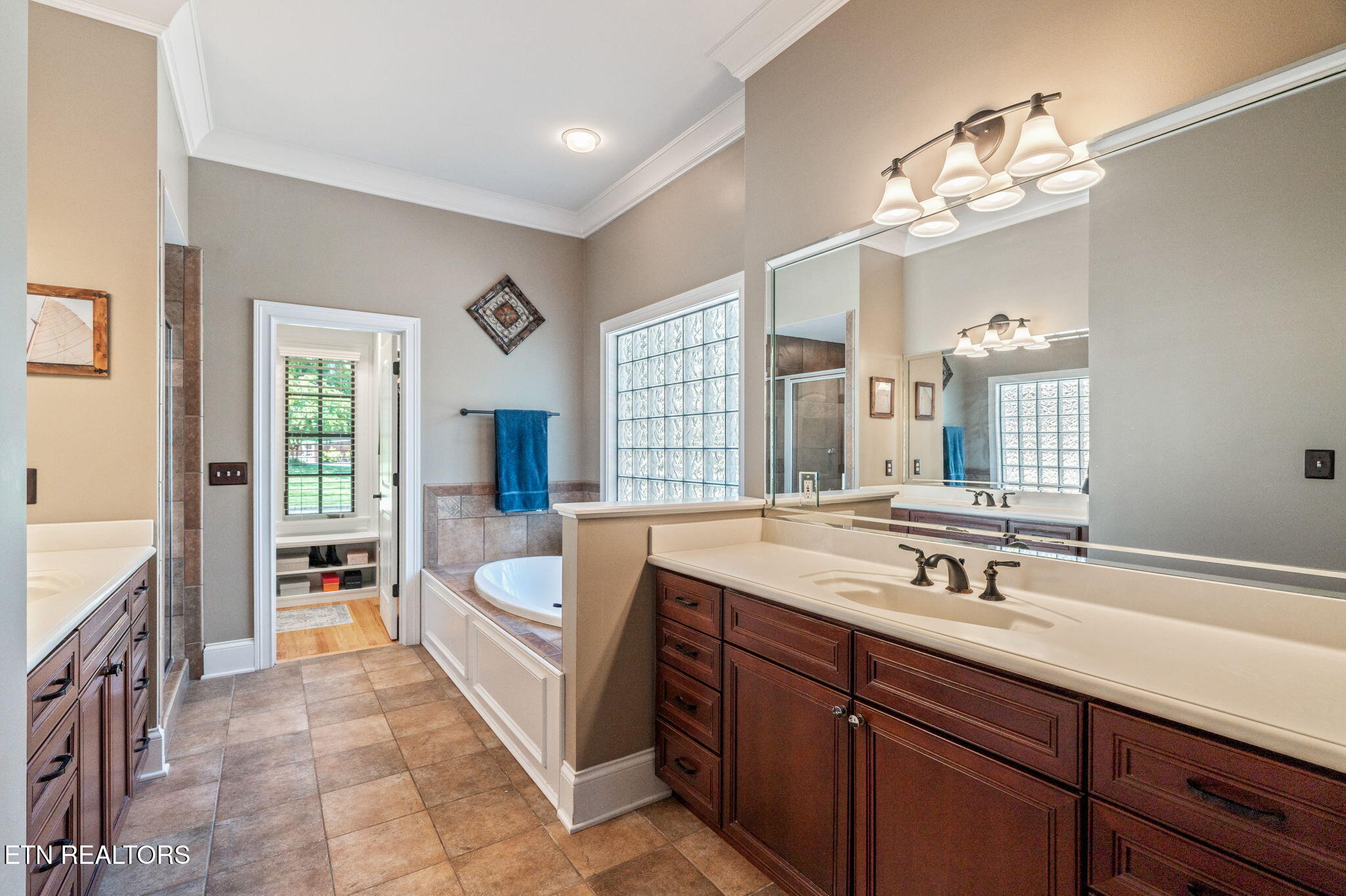 1730 Duncan Woods Lane